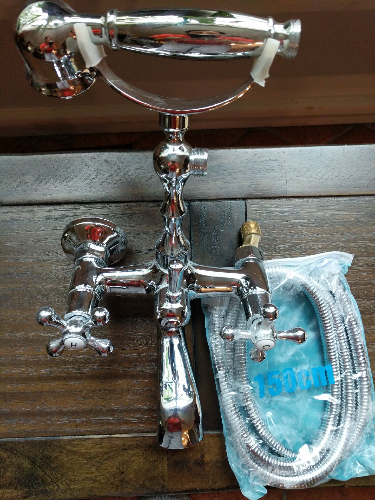 Metal telephone faucet