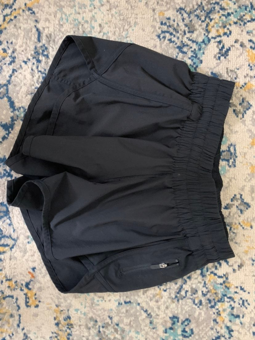Lululemon tracker shorts