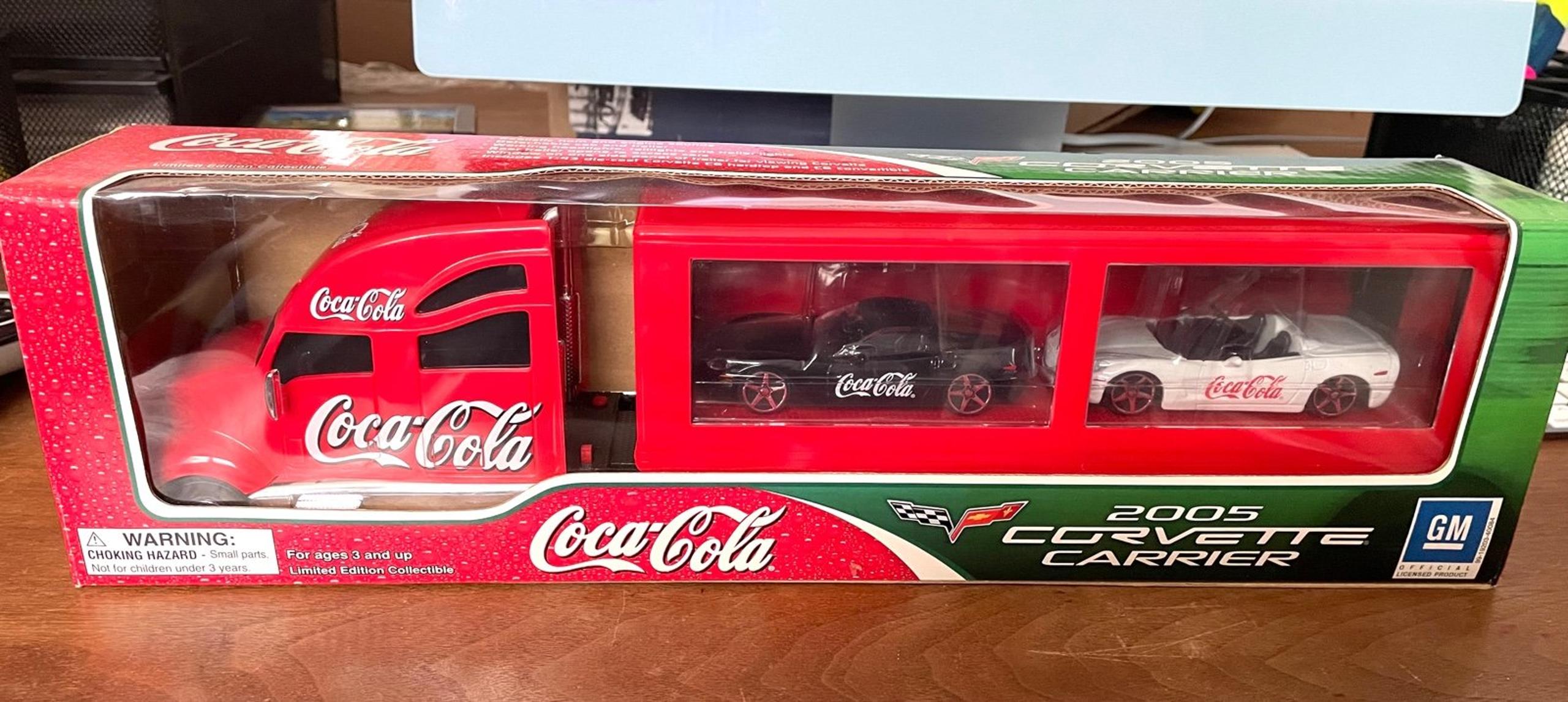 2005 Coca-Cola corvette carrier truck ltd. Edition - battery operated lights.  N