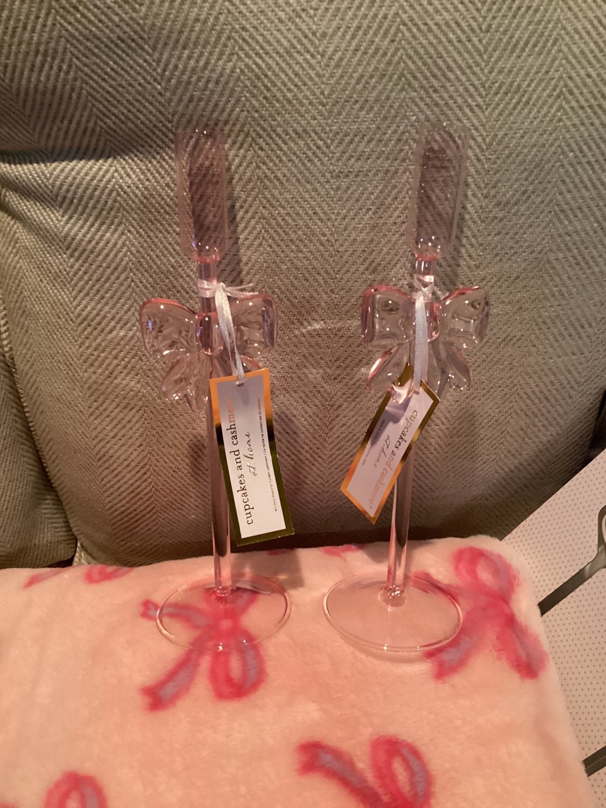 ❤️❤️Cupcakes & Cashmere reserved Pink Bow 4 Candle Holders 2 tall 2 small