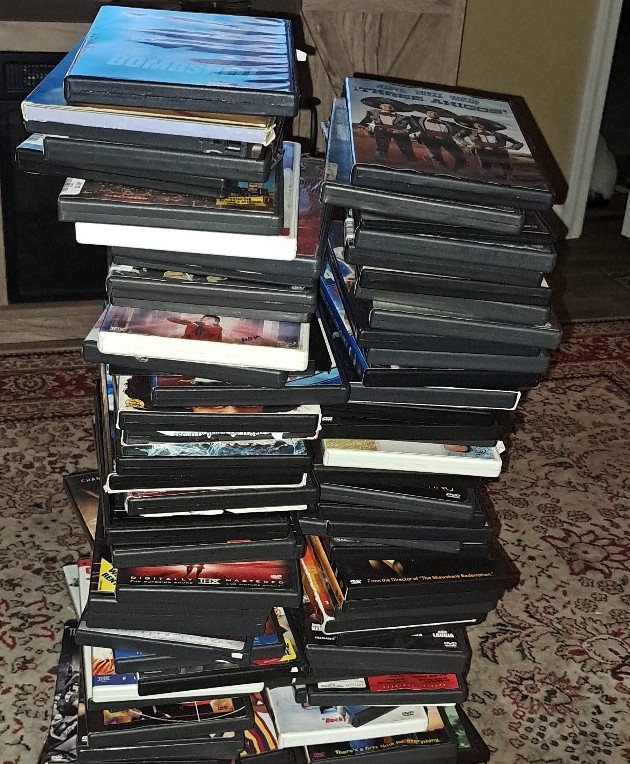 1000 Black DVD boxes