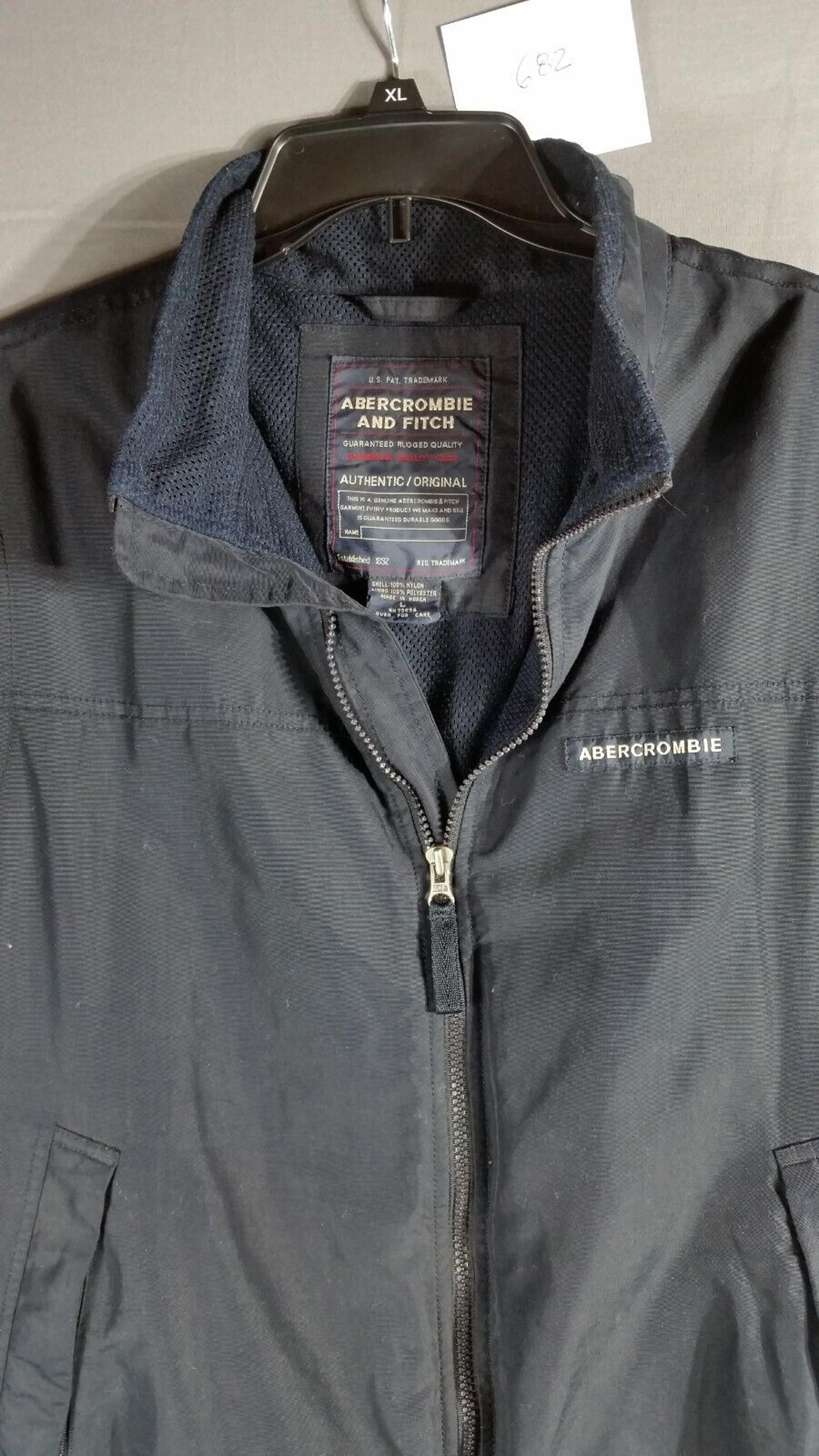 Vintage Abercrombie & Fitch Nylon Vest Men's LARGE Navy-Blue Full Zip Softshell