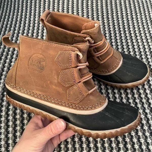 Sorel Out N About brown leather ankle duck boot women’s shoe size 5