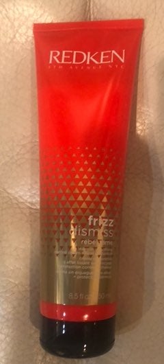 TWO,Frizz dismiss by redken w/ bonus
