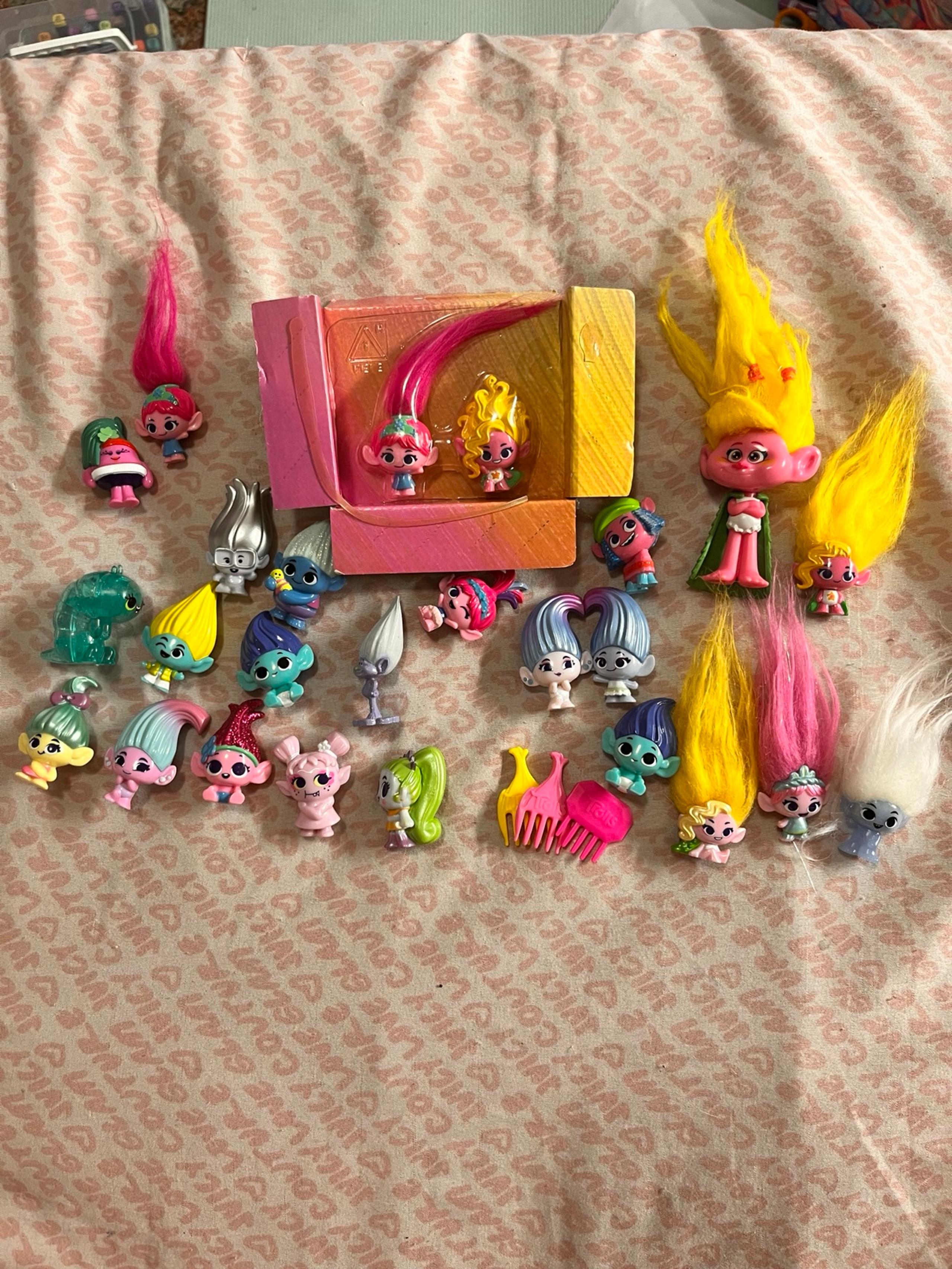 Mini trolls lot     [OPEN TO OFFERS]