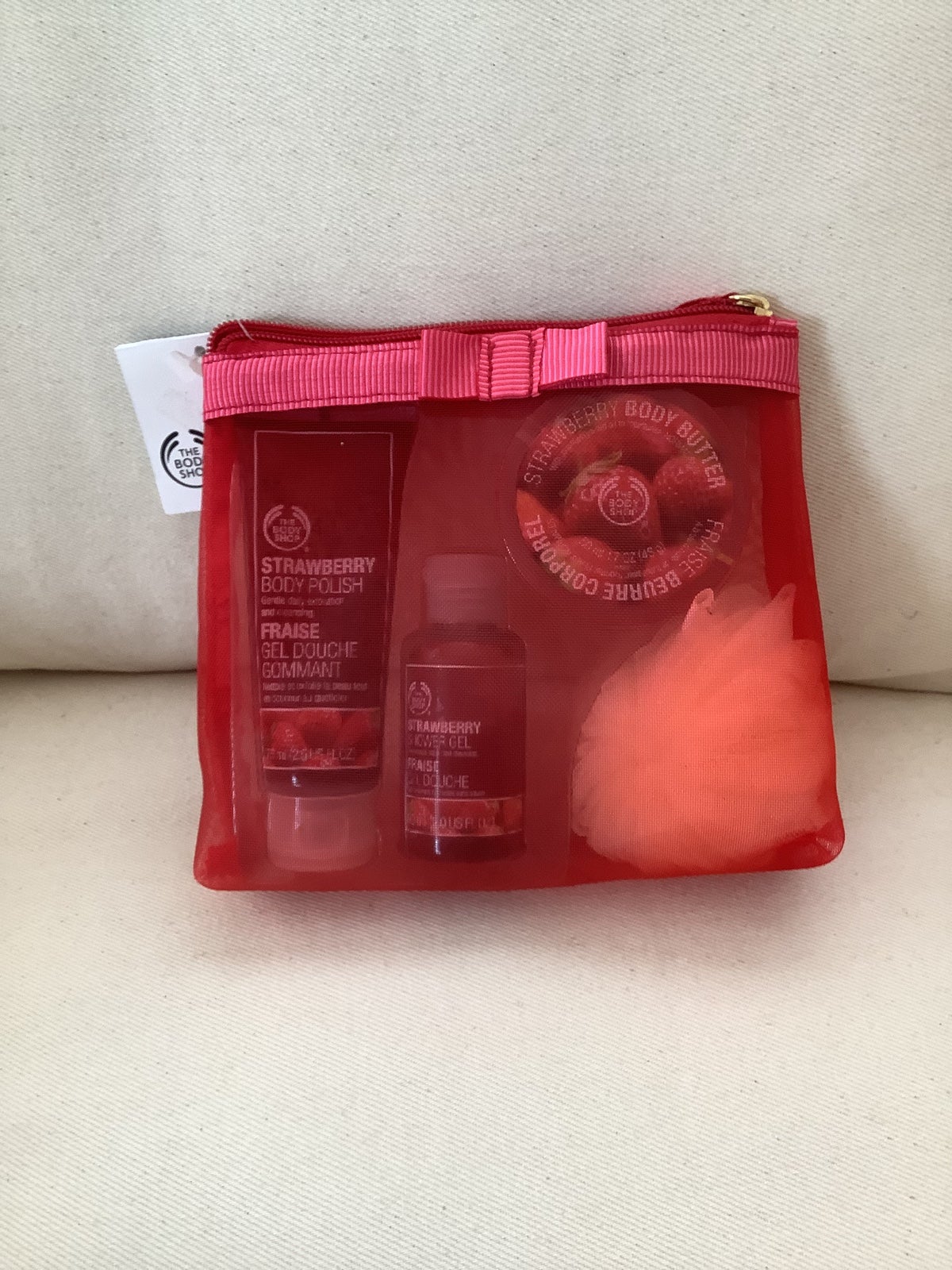 The Body Shop 4 piece Strawberry Gift Bag