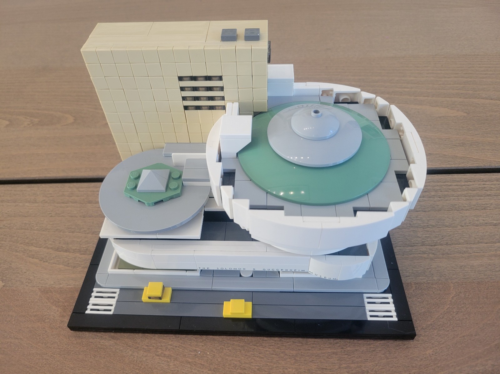 LEGO Architecture: Solomon R. Guggenheim Museum (21035) 100% Complete!