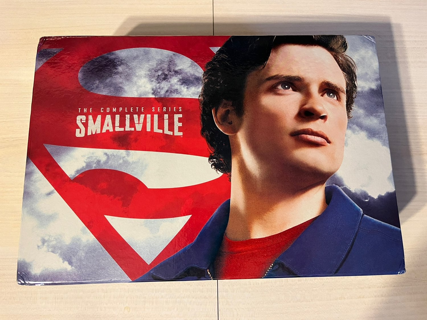 Smallville: The Complete Series (DVD), includes Daily Planet paper (see picture)
