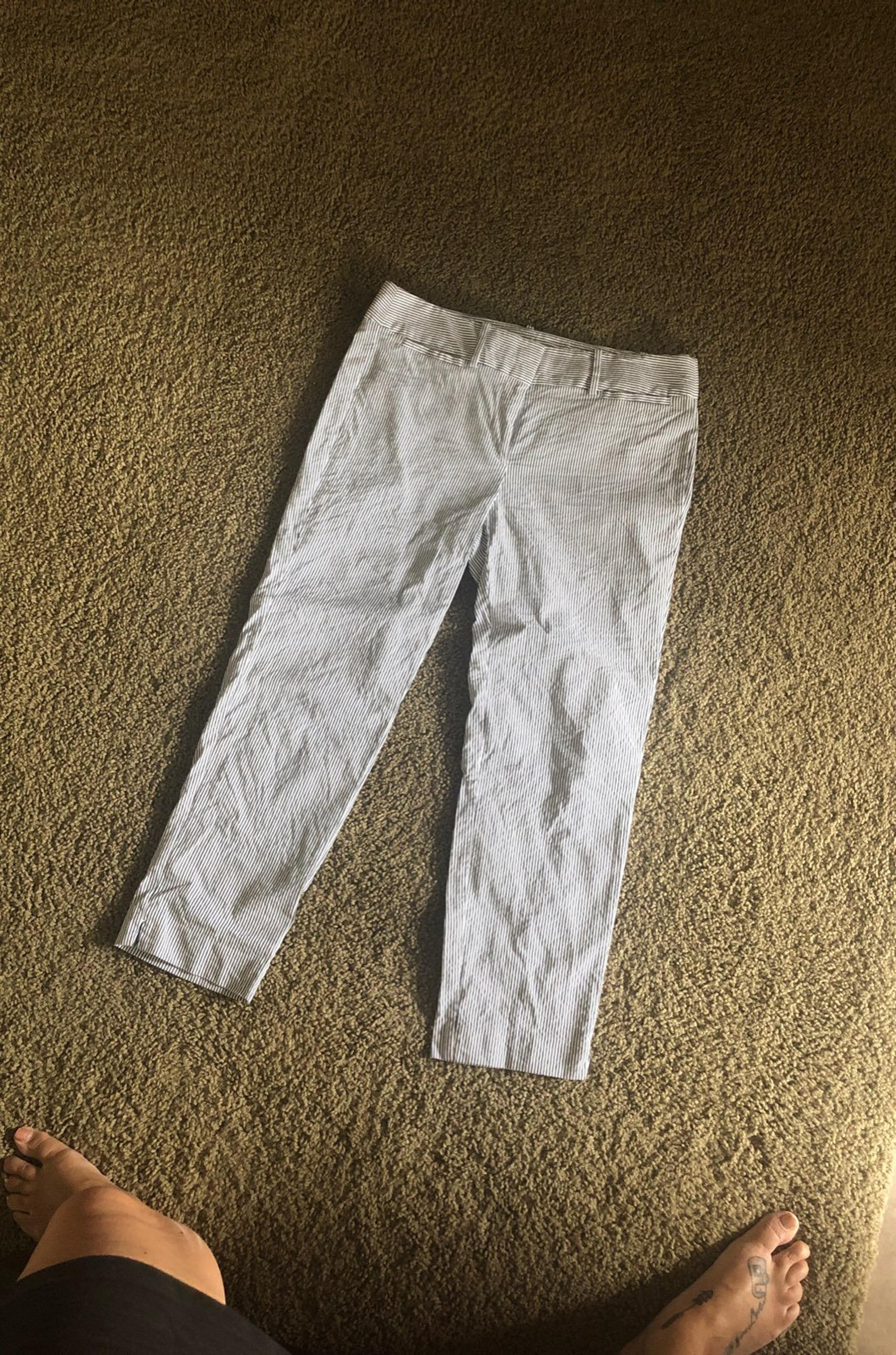 Ann Taylor Cropped Dress Pants Size 6