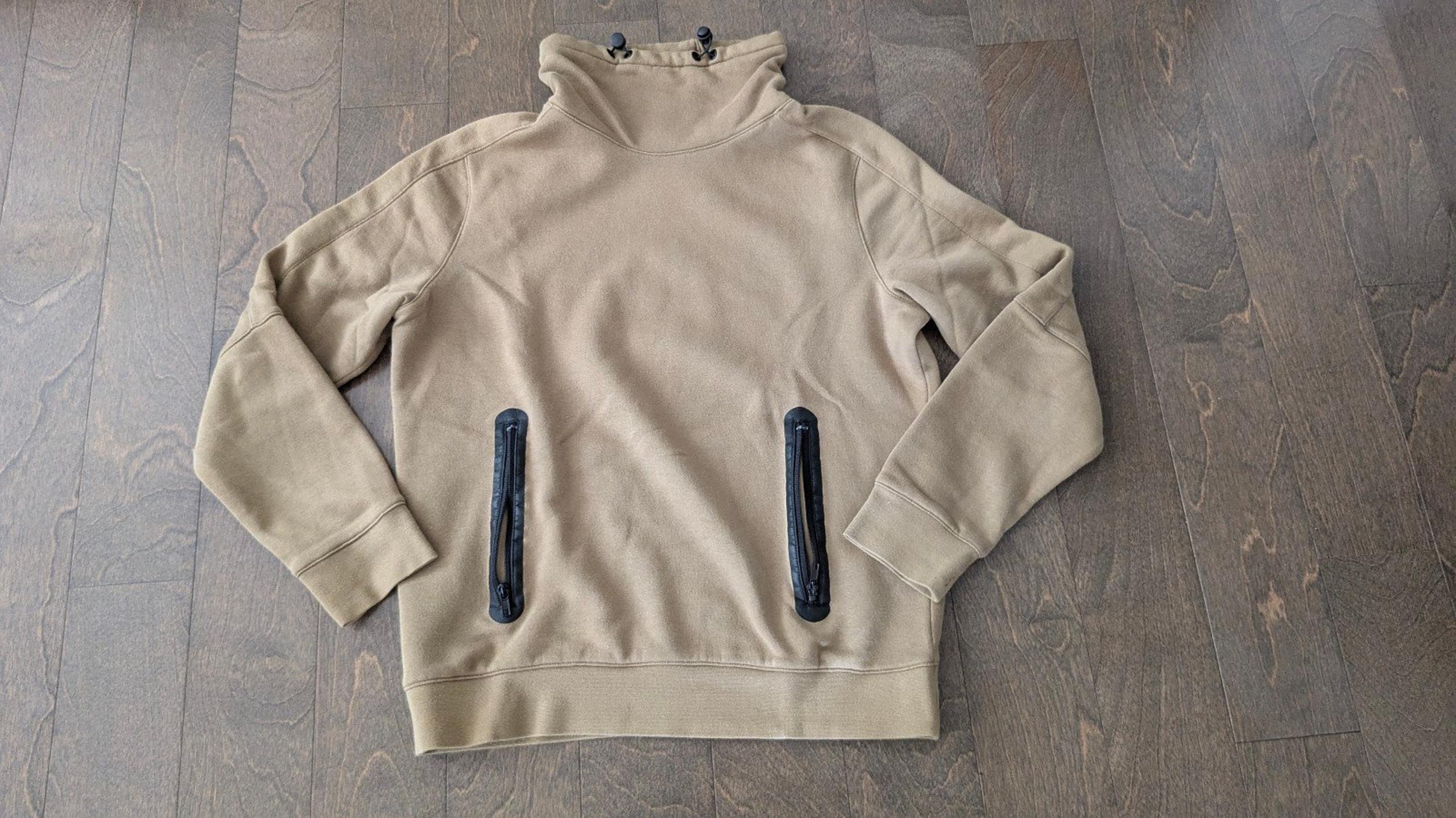 H&M Men's Mustard Sweatshirt with Zipper pockets