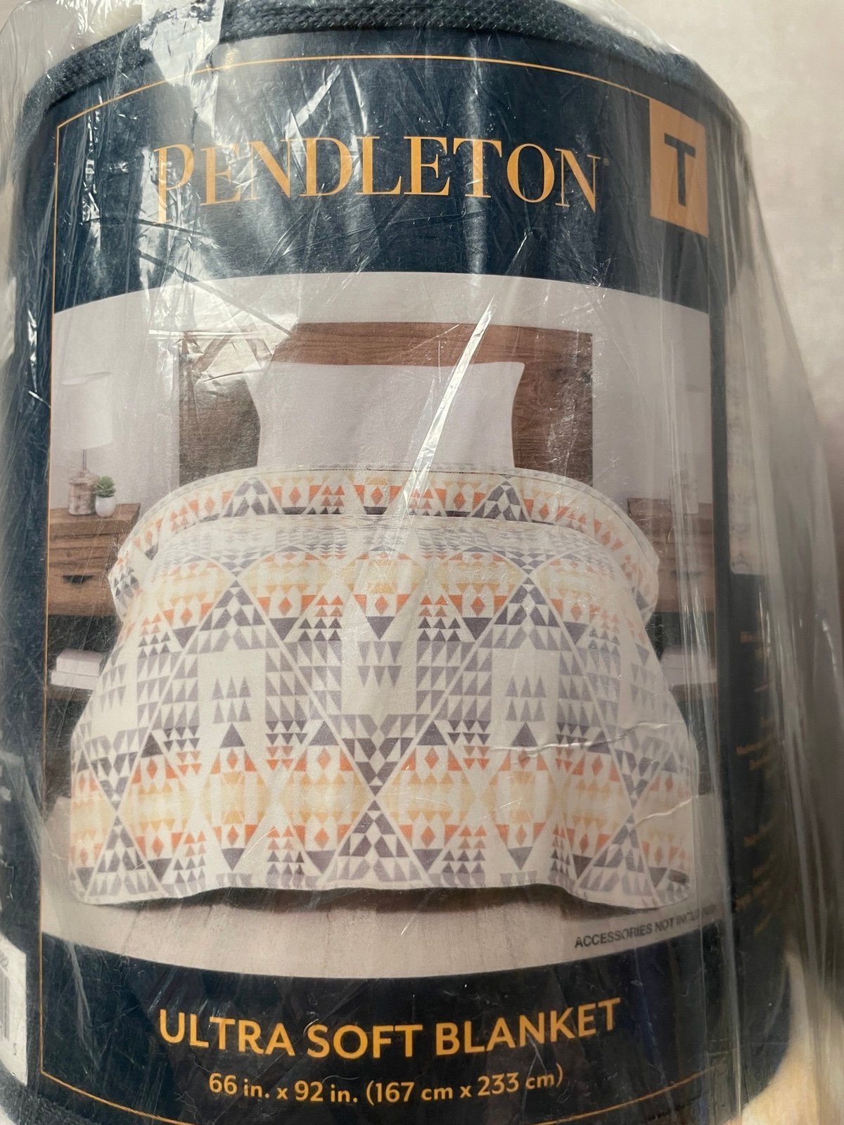 New Pendleton Ultra soft Twin Blanket Arrow Point 66X92 IN