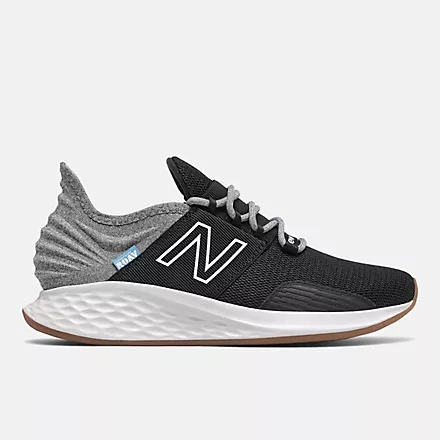 New Balance Fresh Foam Roav Tee Shirt, Black with Light Aluminum