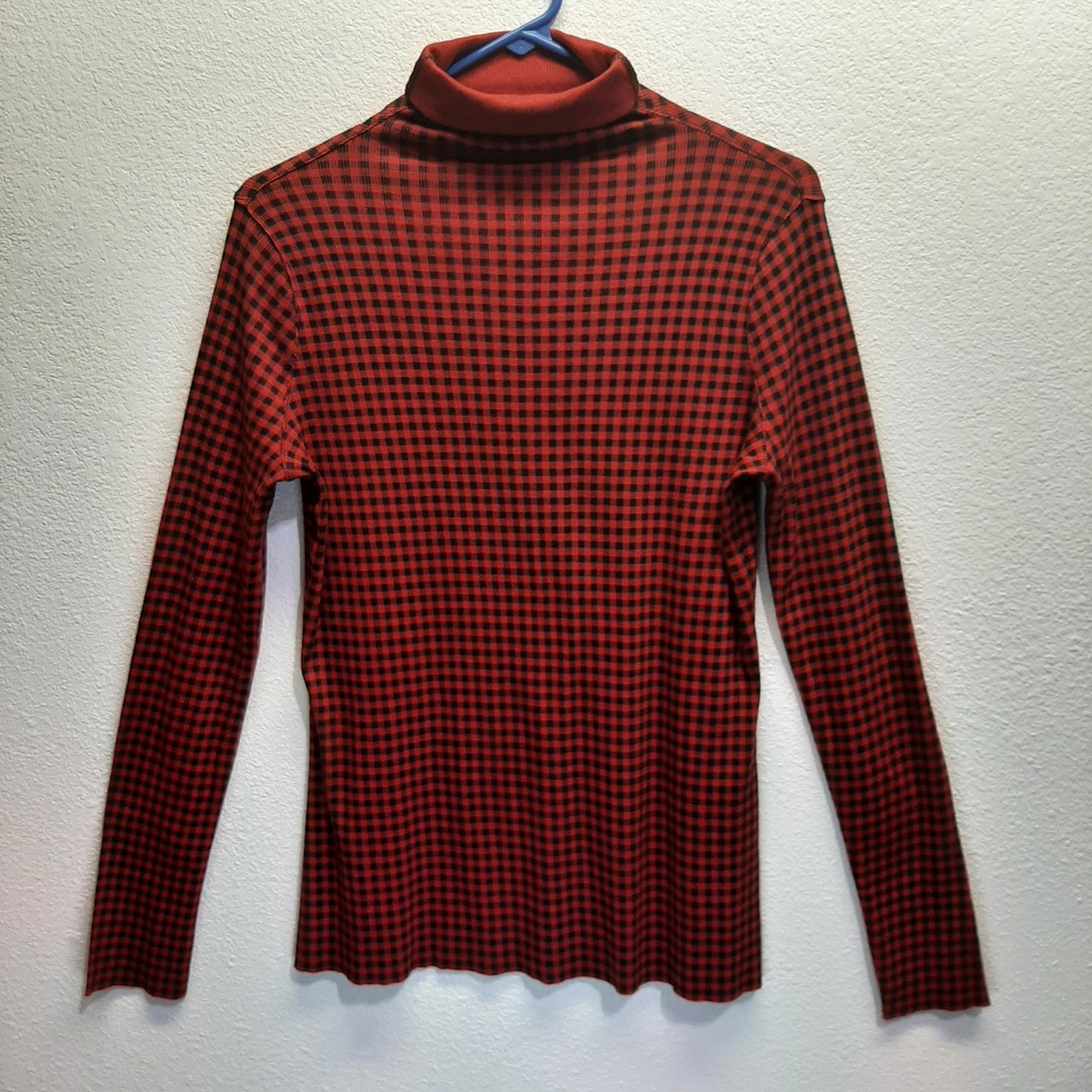 Westbound Women's Red and Black Checkered Turtleneck Top l Size: S