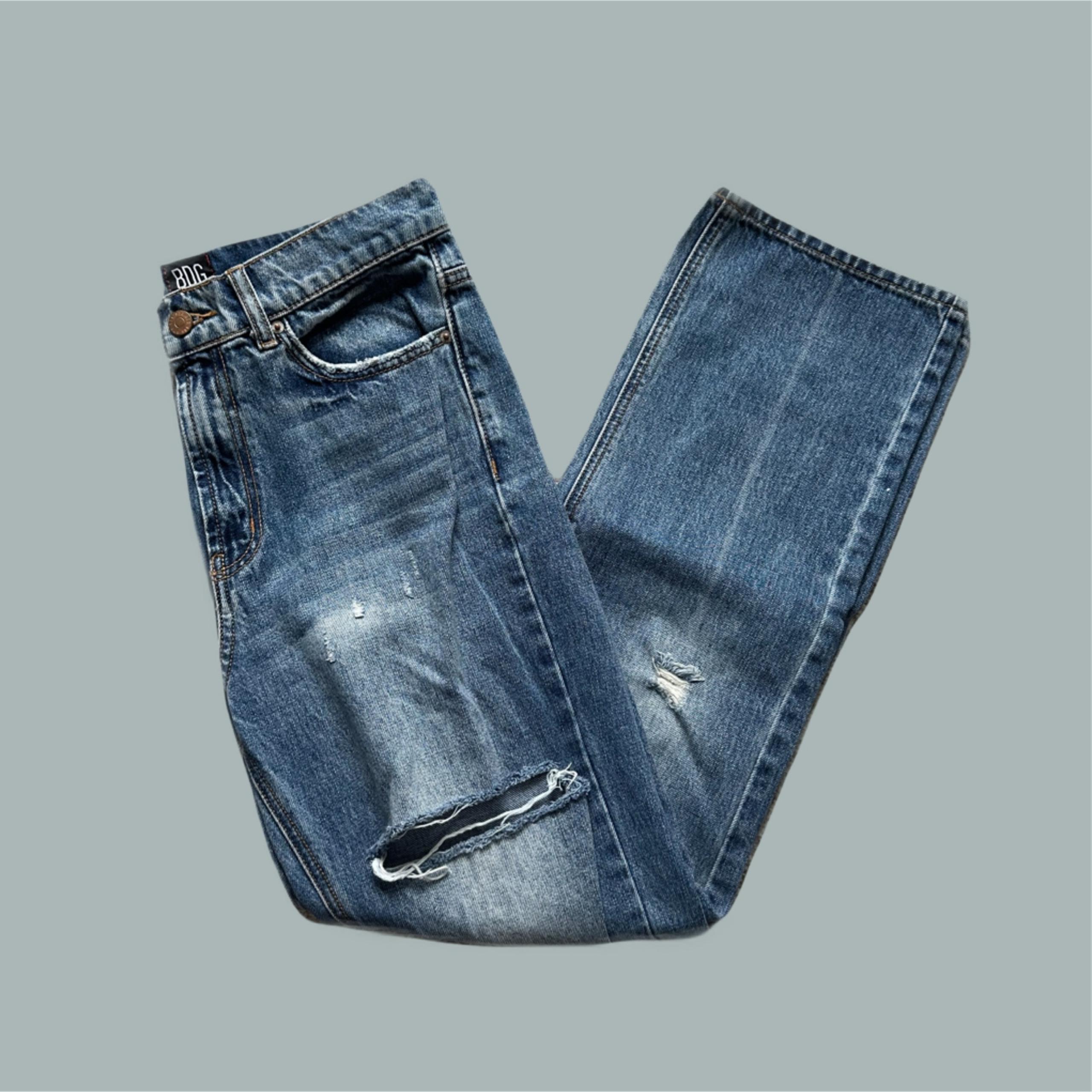 URBAN OUTFITTERS STRAIGHT LEG DENIM (27)