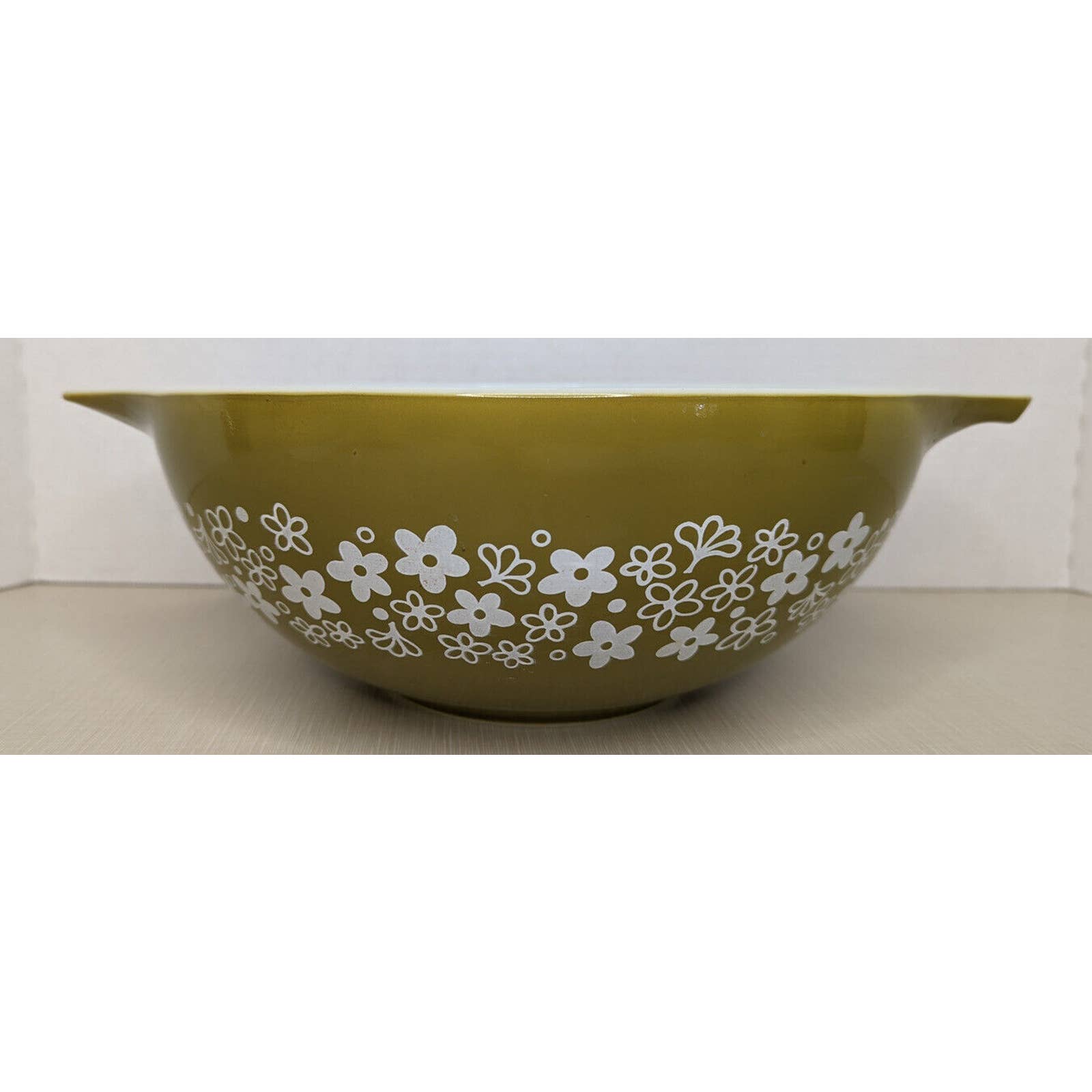 Vintage Pyrex 444 Spring Blossom Crazy Daisy Cinderella 4 QT Green Mixing Bowl