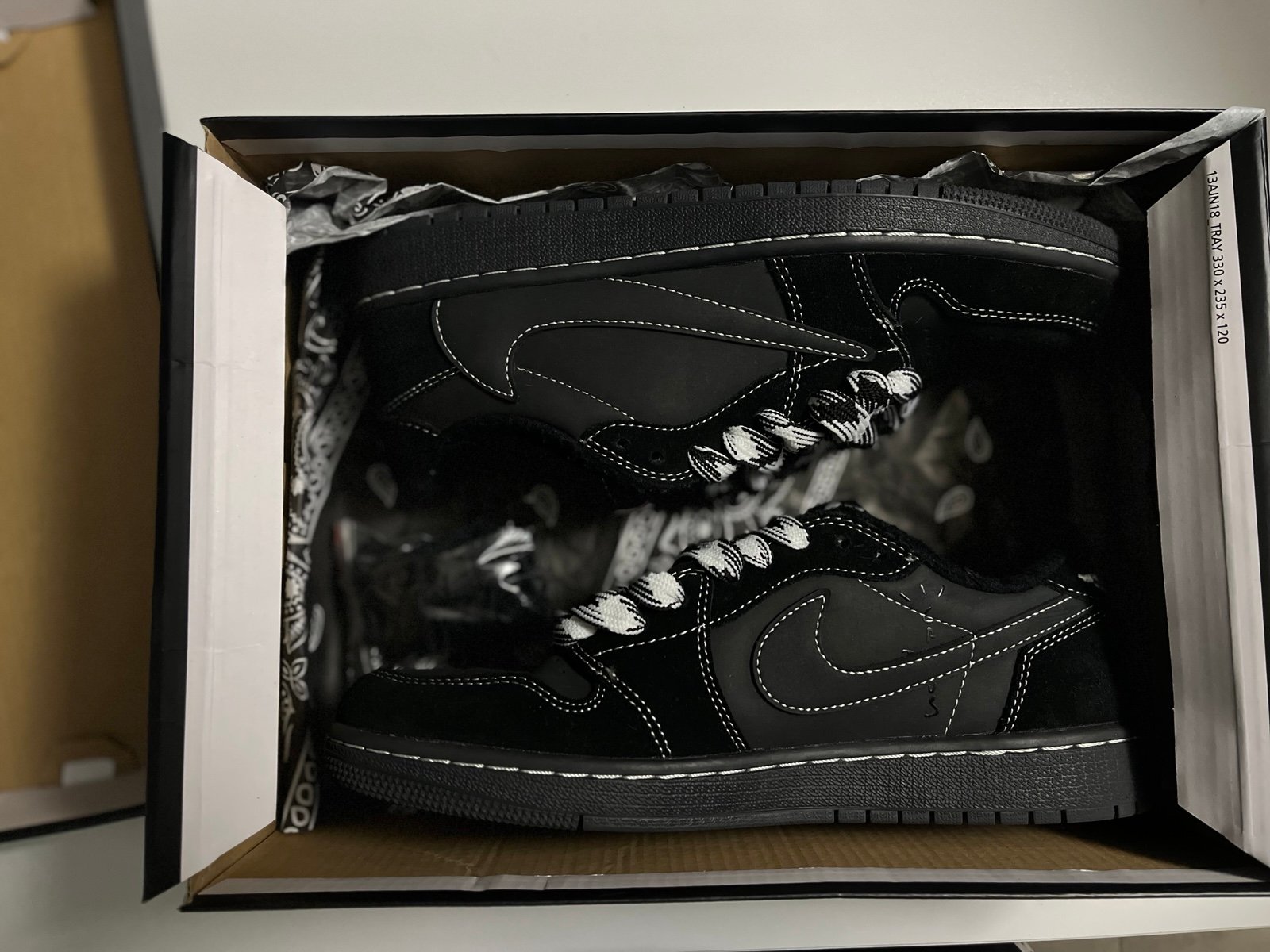 Travis Scott x Air Jordan Retro Low OG Black Phantom