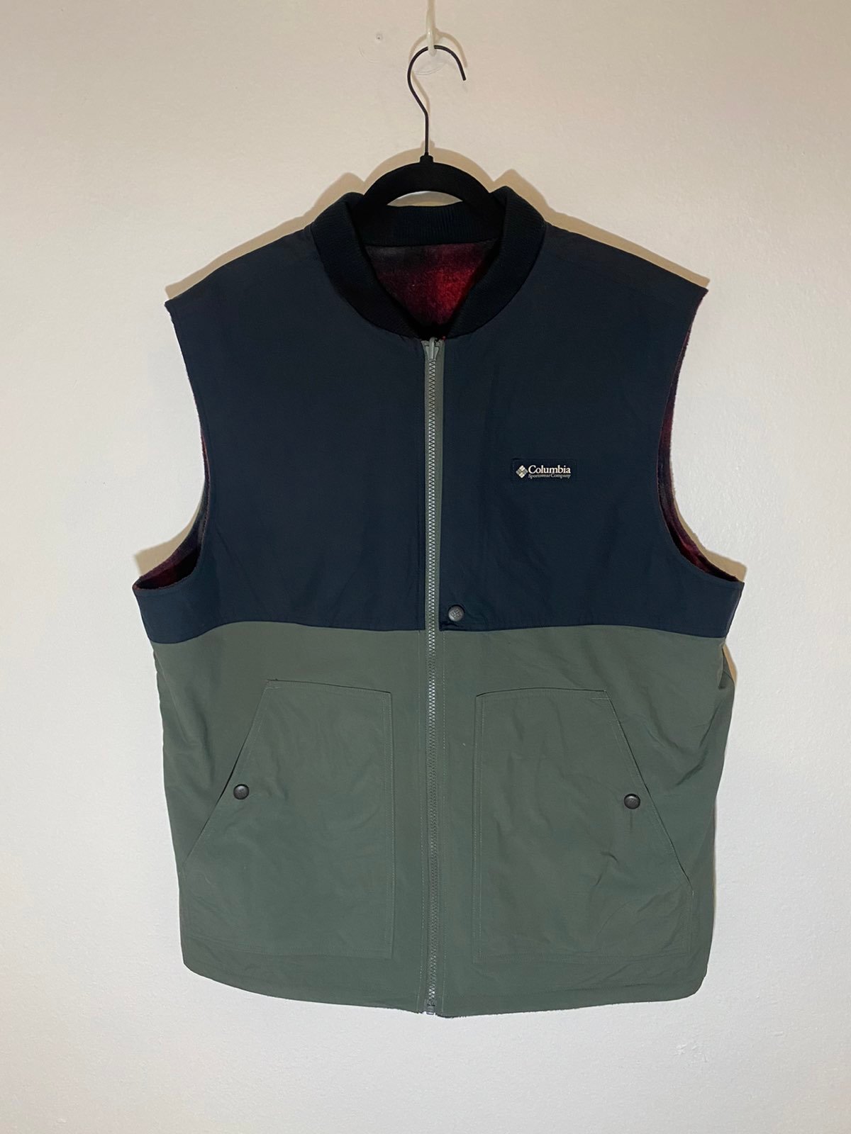 Columbia reversible vests