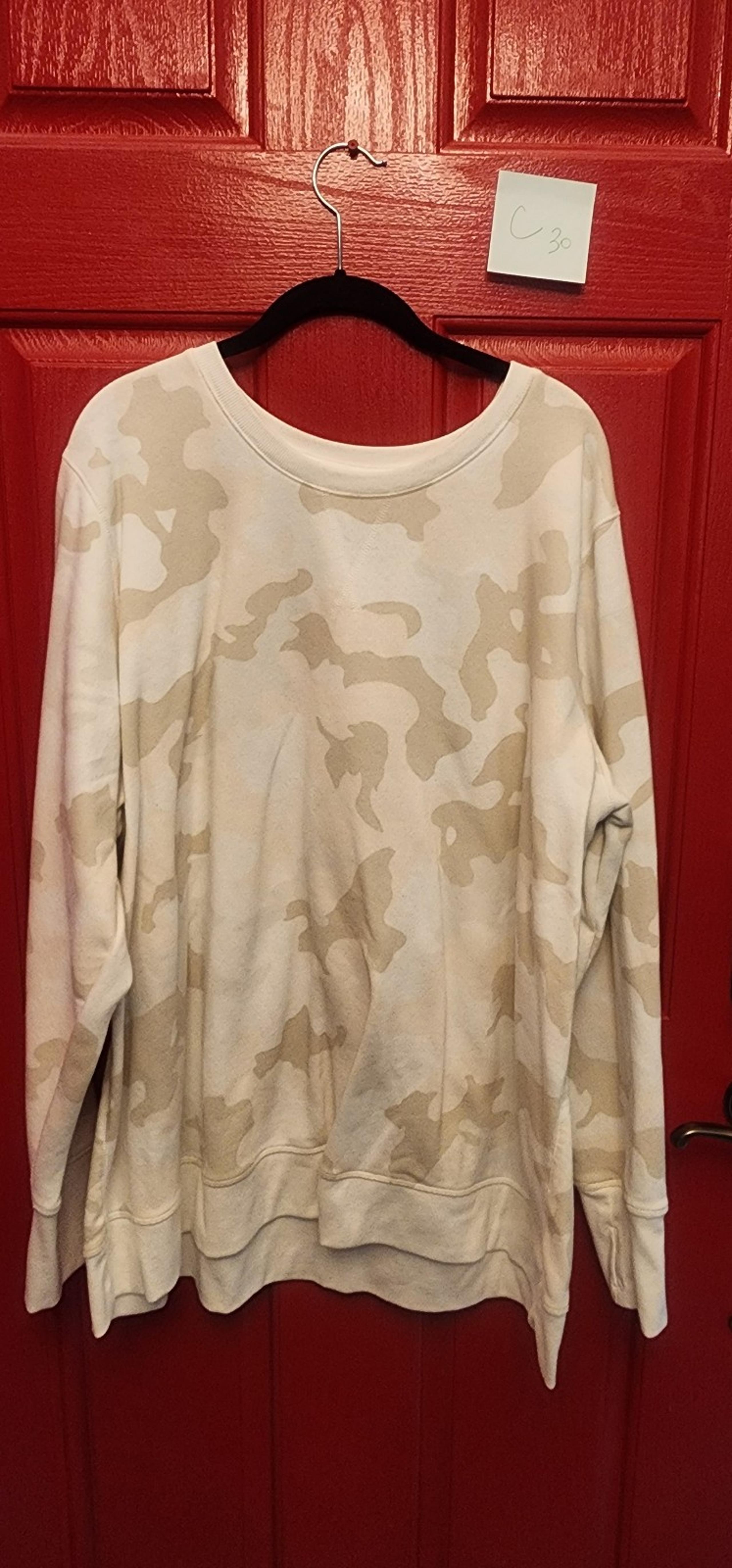 Tek Gear White Camo Sweatshirt 3x
