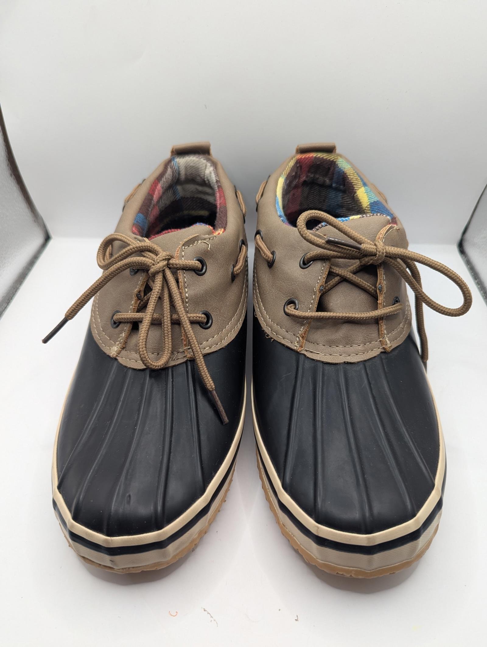 Tamarack Womens Size 11 Stylish Waterproof Duck Shoes - Great Condition