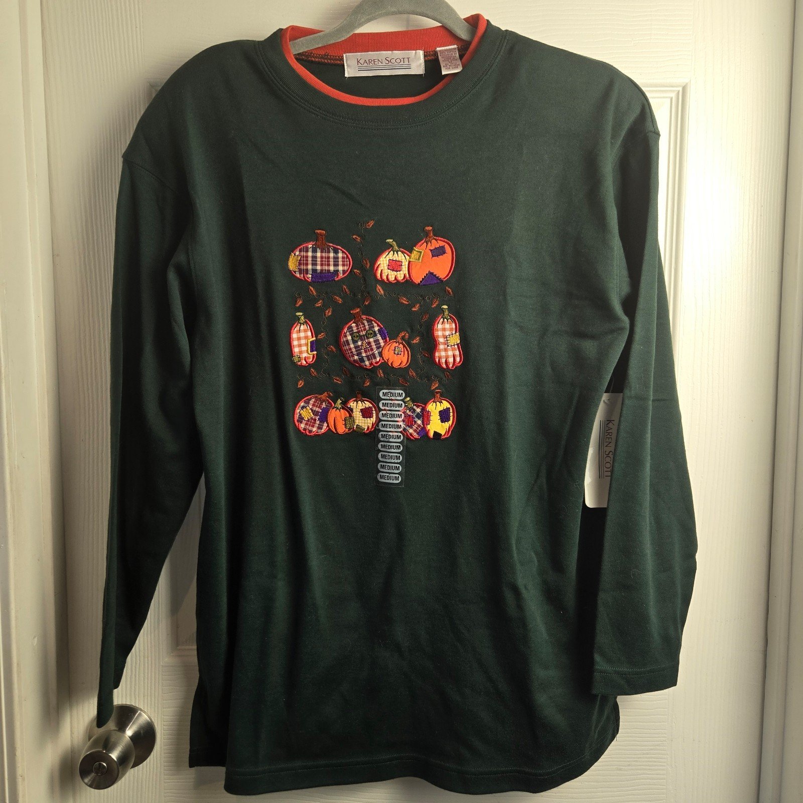 NWT Vintage Karen Scott Embroidered Fall Halloween Harvest Pumpkin Top Size M