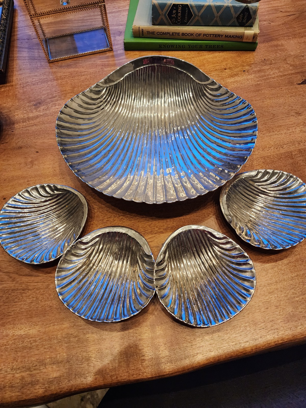 Vintage silver shell serving bowl with plates