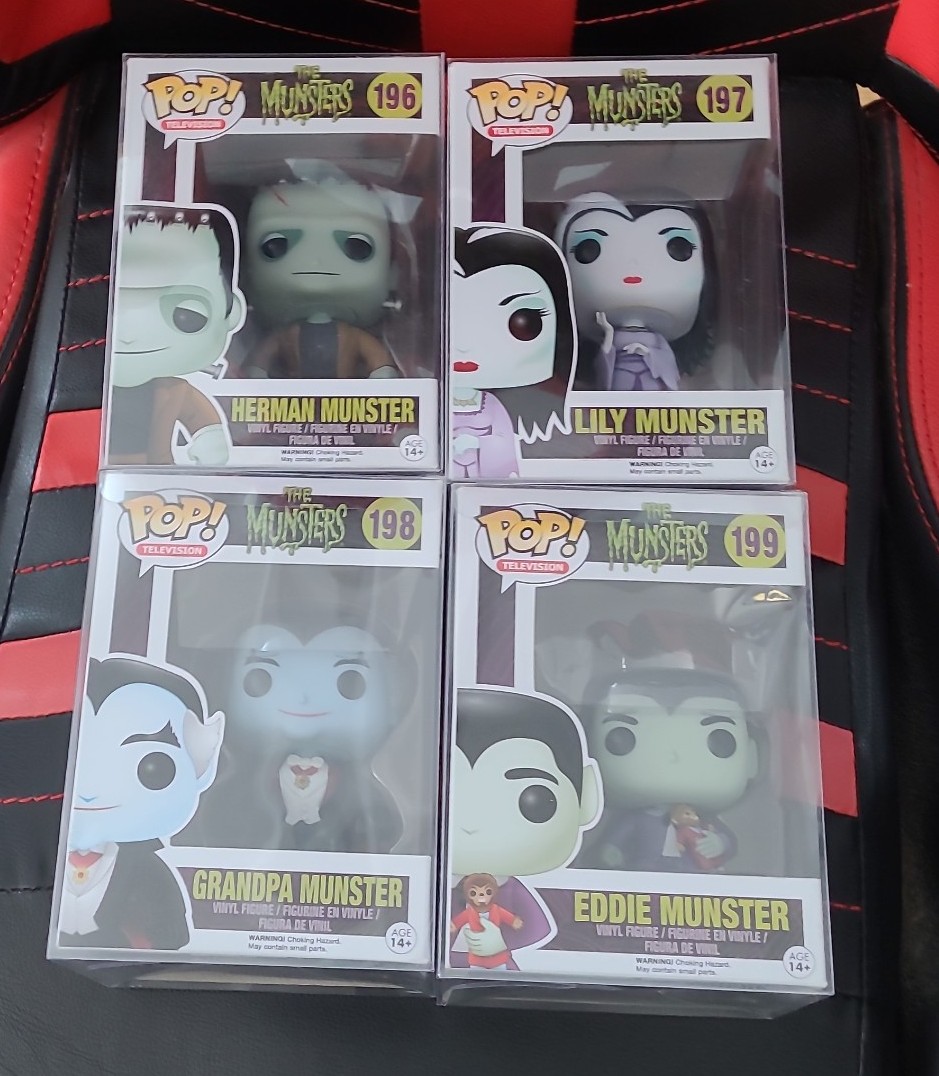 The Munsters Valuted Set of 4
