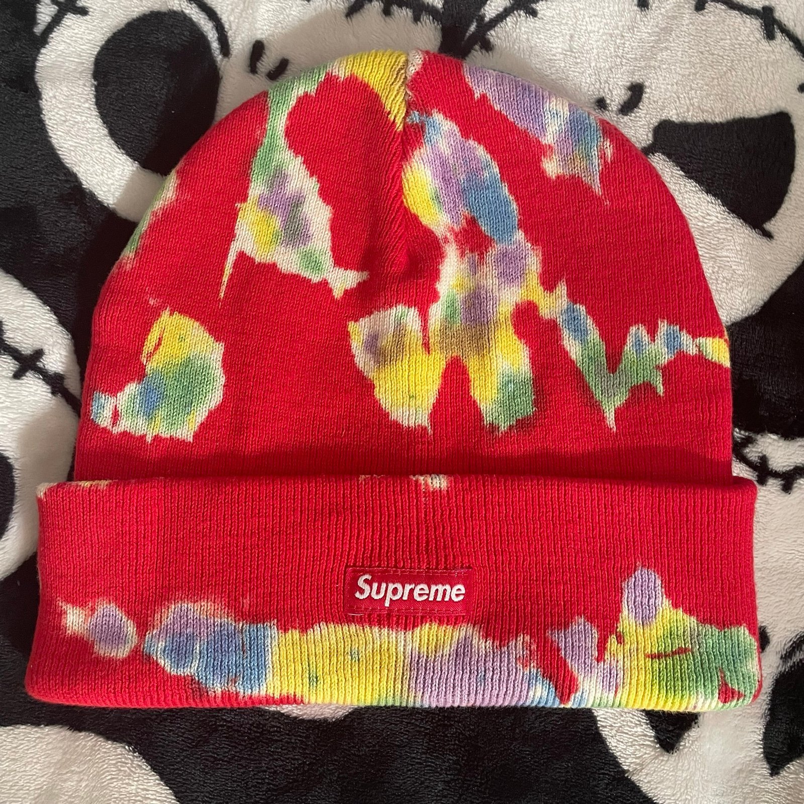 Supreme Splatter Dyed Beanie - Red