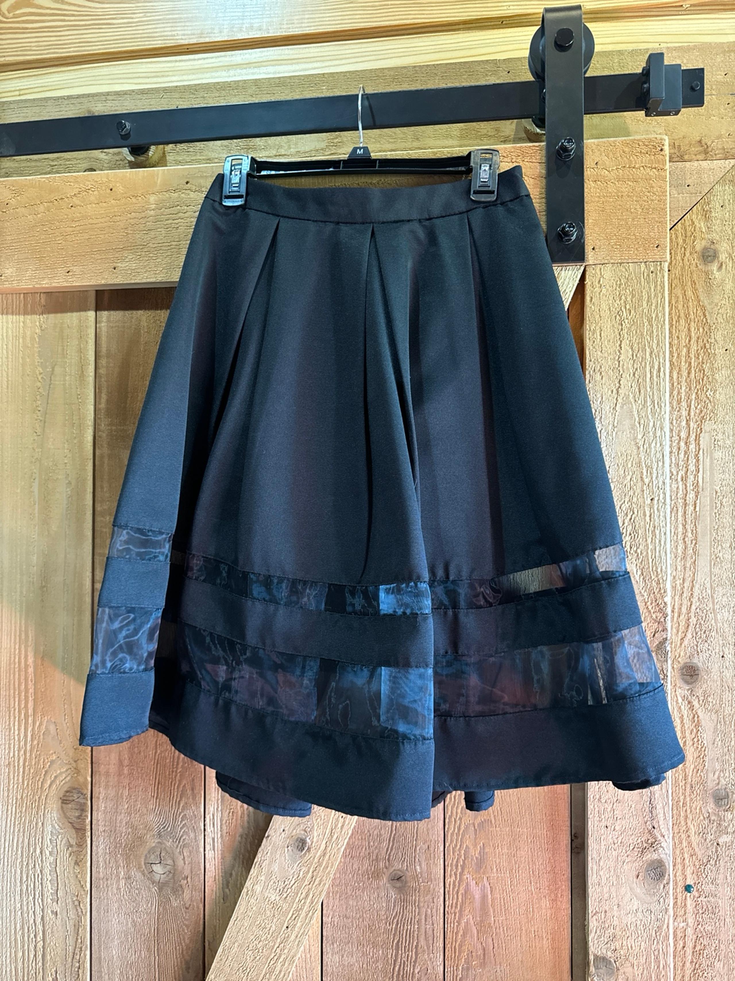 Express Black skirt