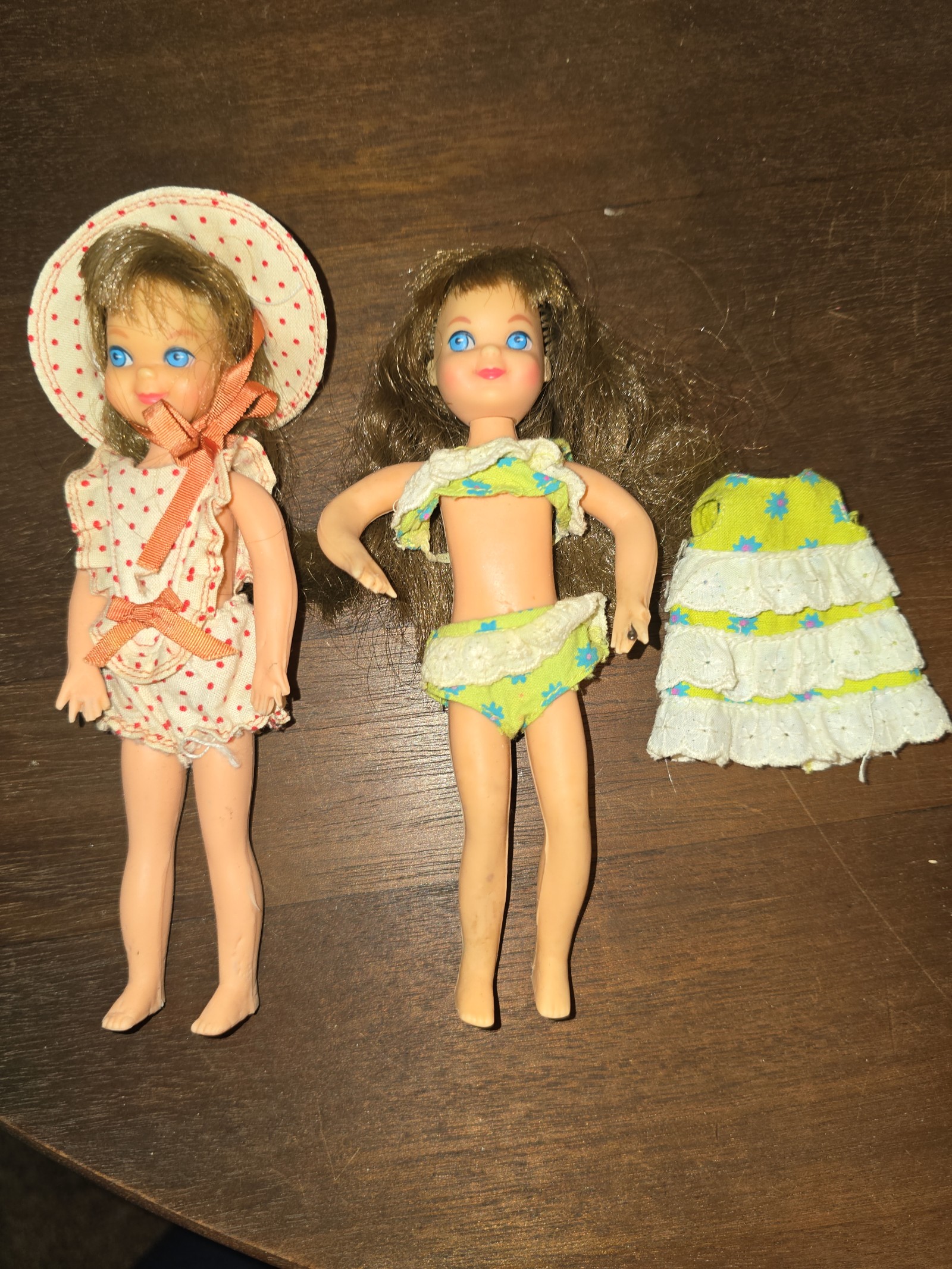 Tutti dolls and play case