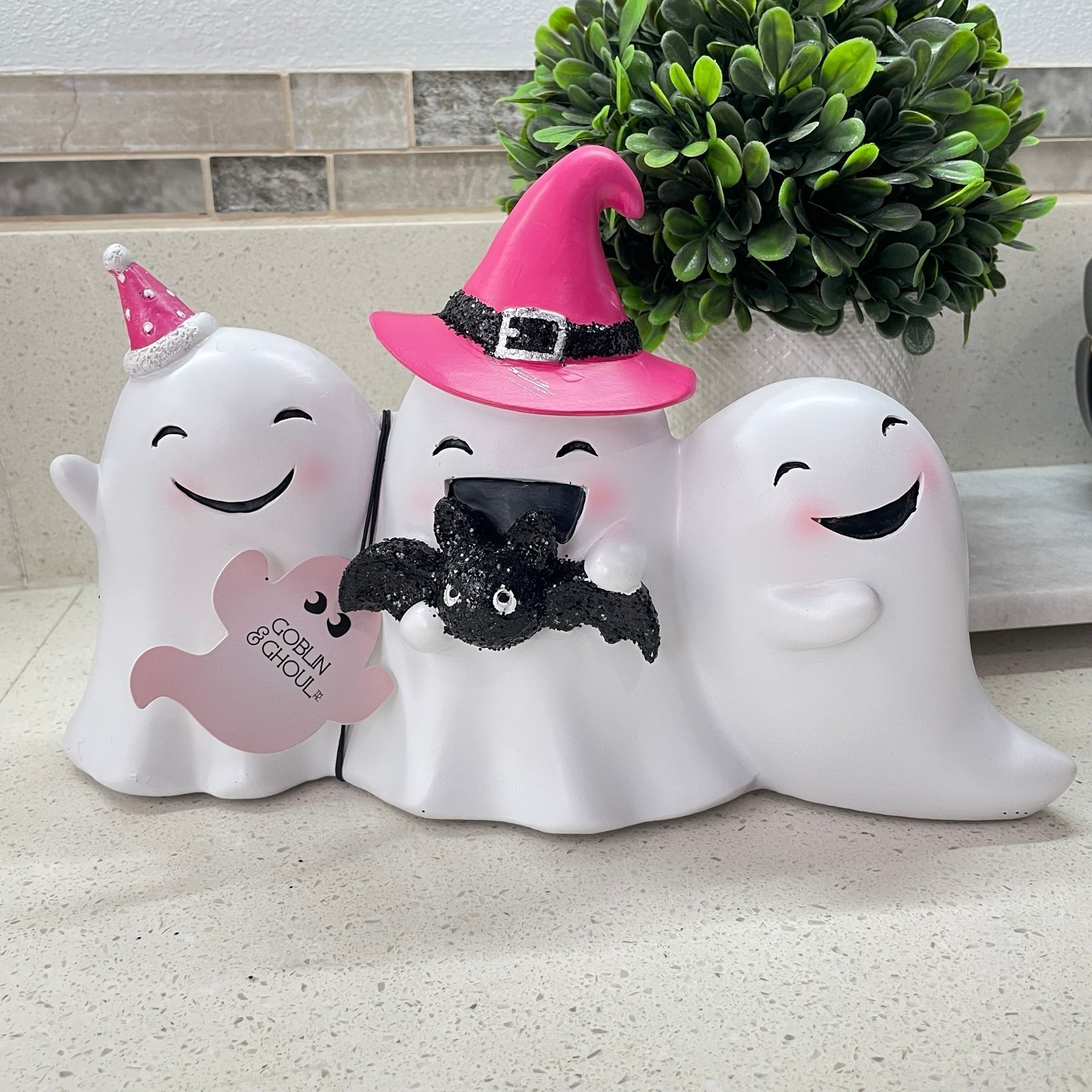 NEW Goblin & Ghoul Hot Pink Ghost with Black Glitter Halloween Decor Approximat