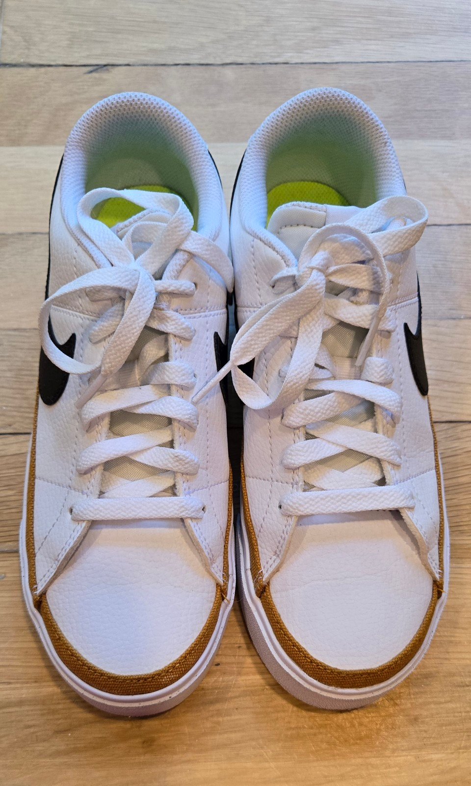 Nike Court Legacy Next