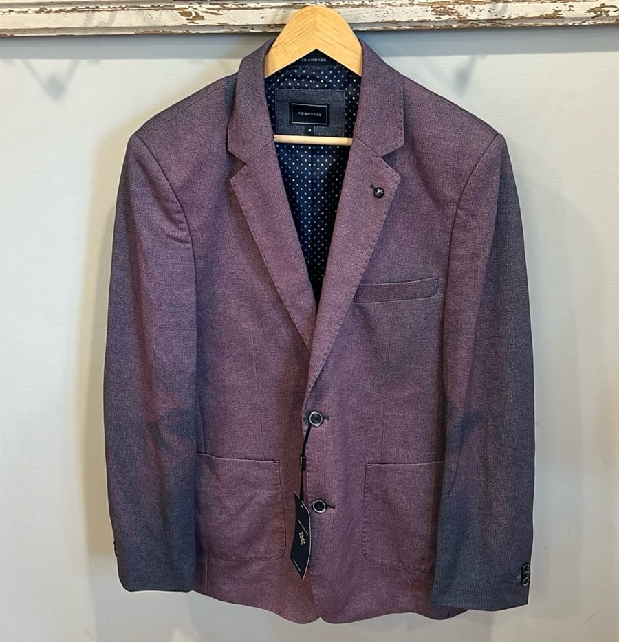 7 Diamonds NWT men’s sports coat. Size M