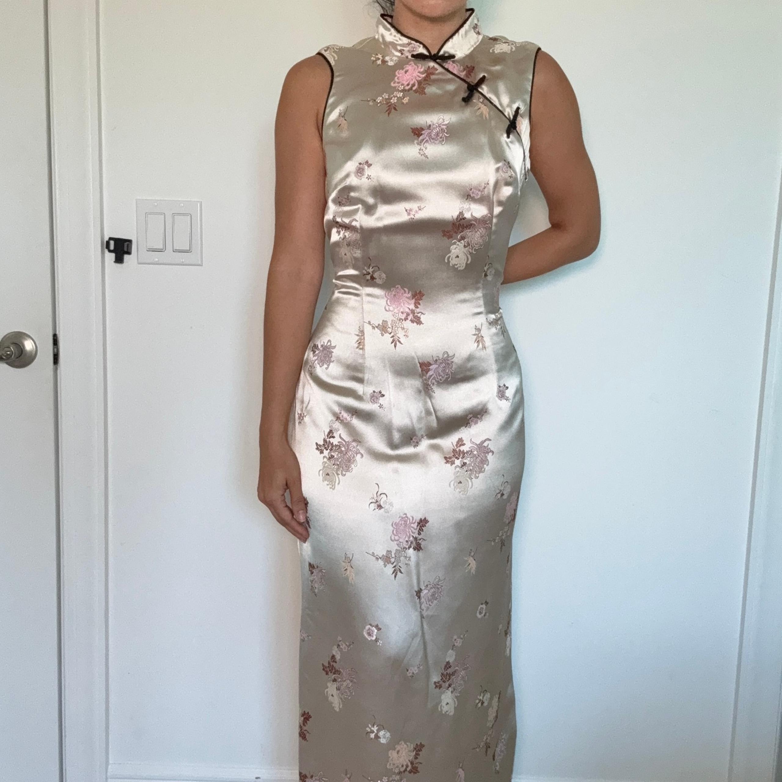 Vintage Robbie Bee Kimono-Inspired Floral Satin Gown – US 6