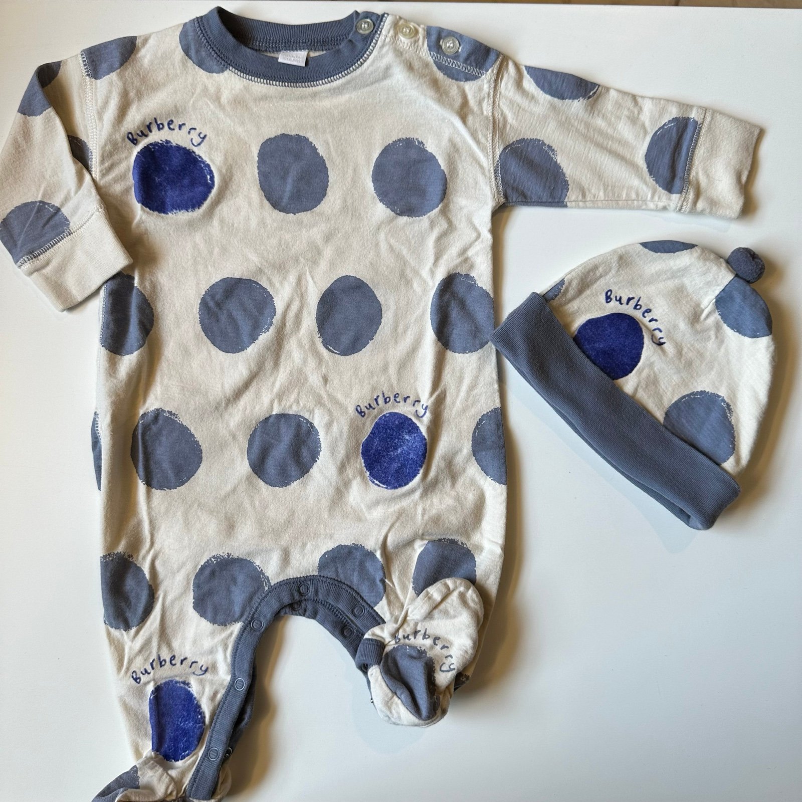 Burberry baby girl baby boy footie with hat 3 months