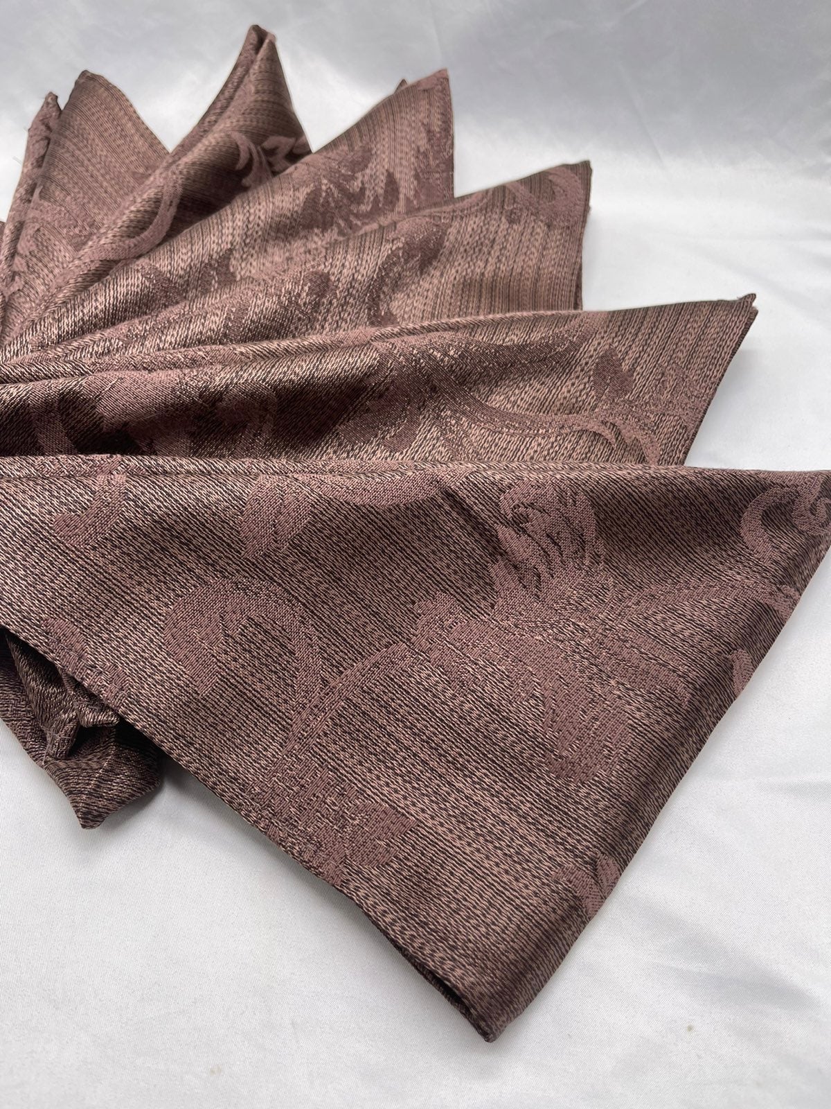 New set of 8 cloth brocade napkins