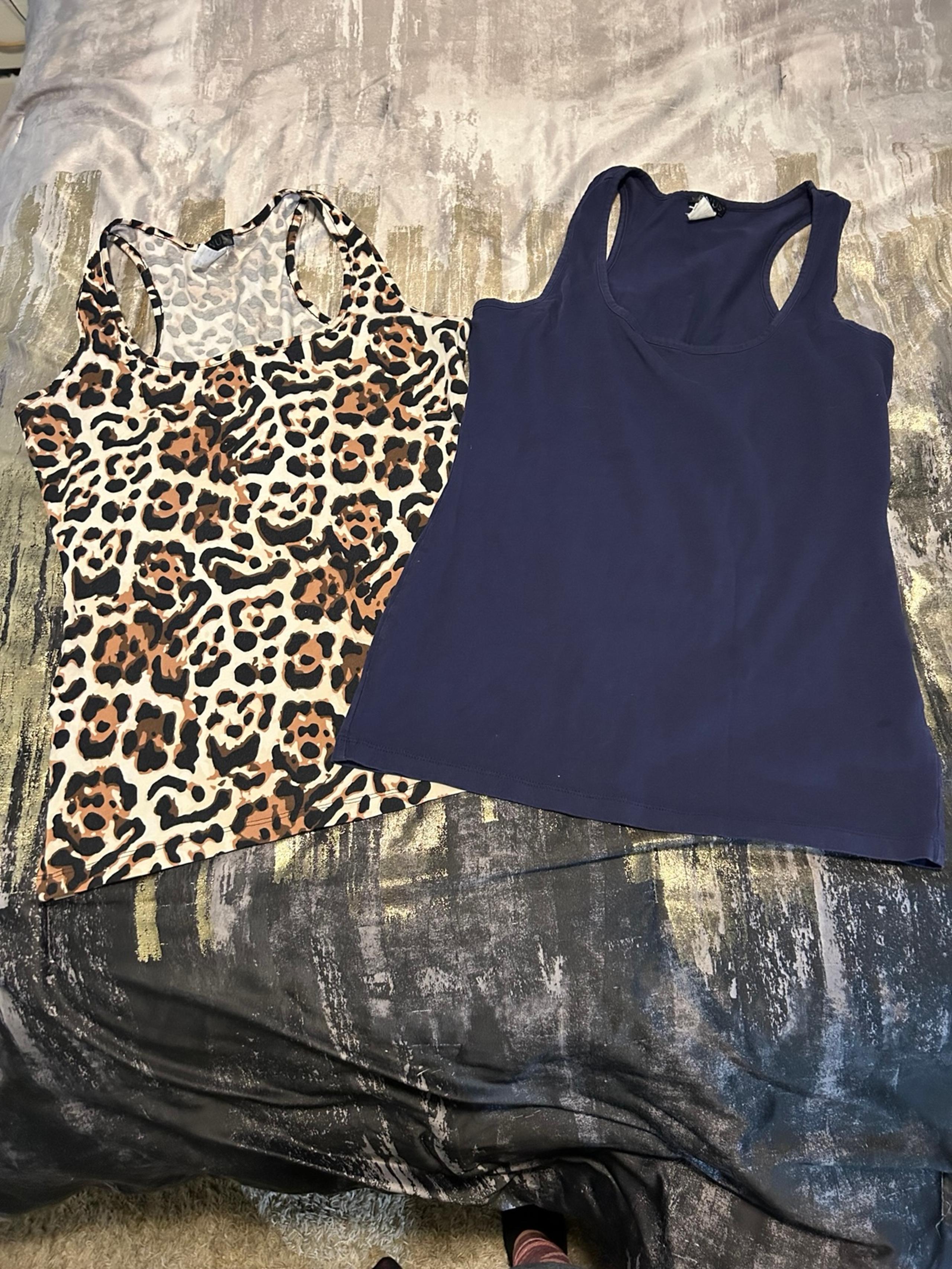 Venus Tank Top Lot Medium