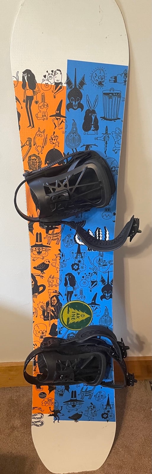 GNU Money C2E Snowboard 2021 and Bindings