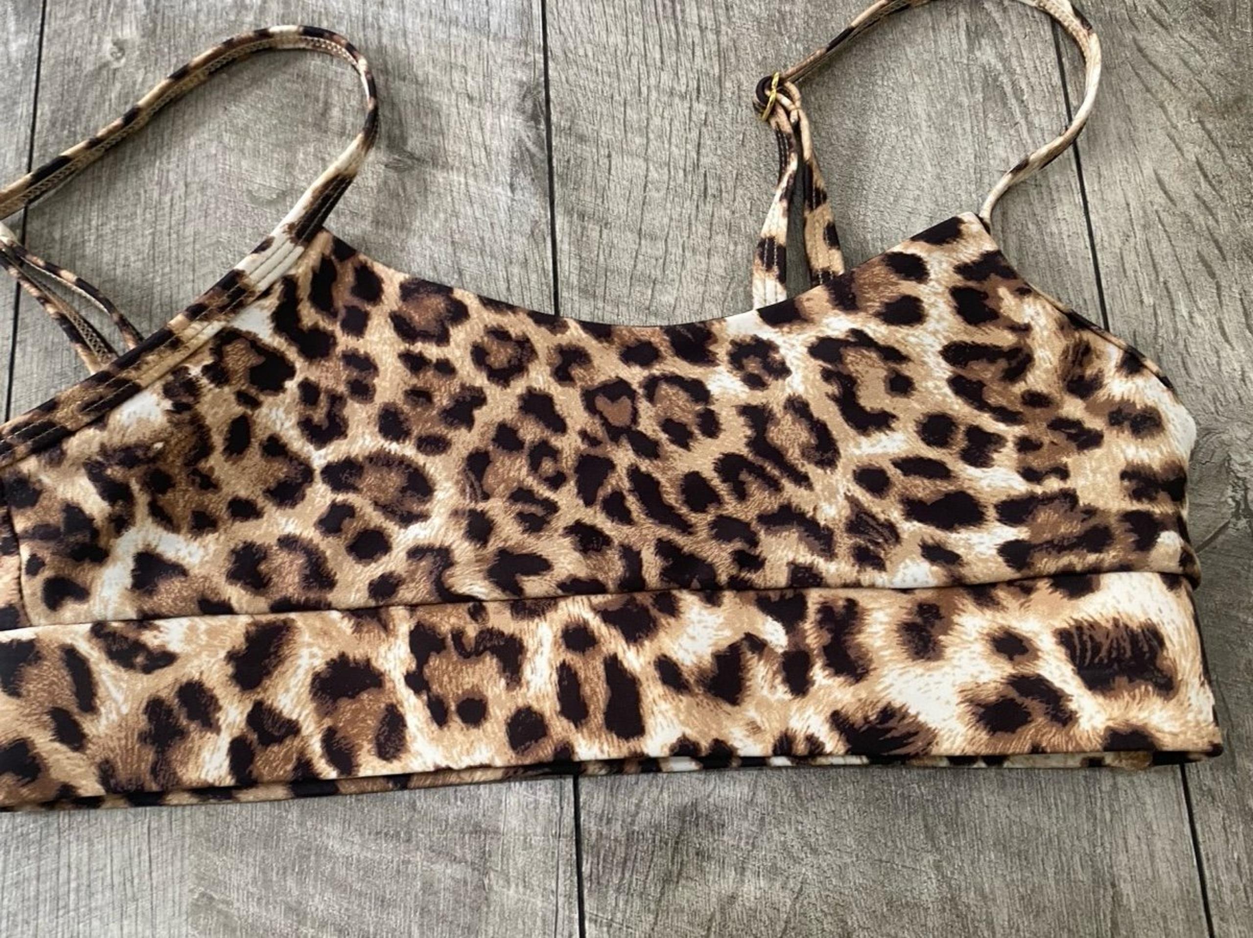 Beach Bunny Cheetah print bikini top S