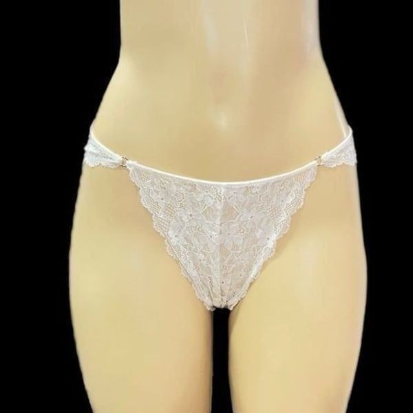 Victoria’s Secret Dream Angels Sexy Sheer Lace Thong panty White XLarge