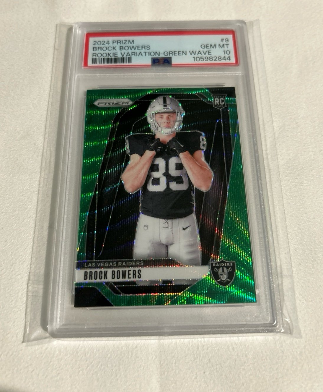 2024 Prizm #9 Brock Bowers Rookie Variation-Green Wave PSA 10 - POP 1 - Raiders