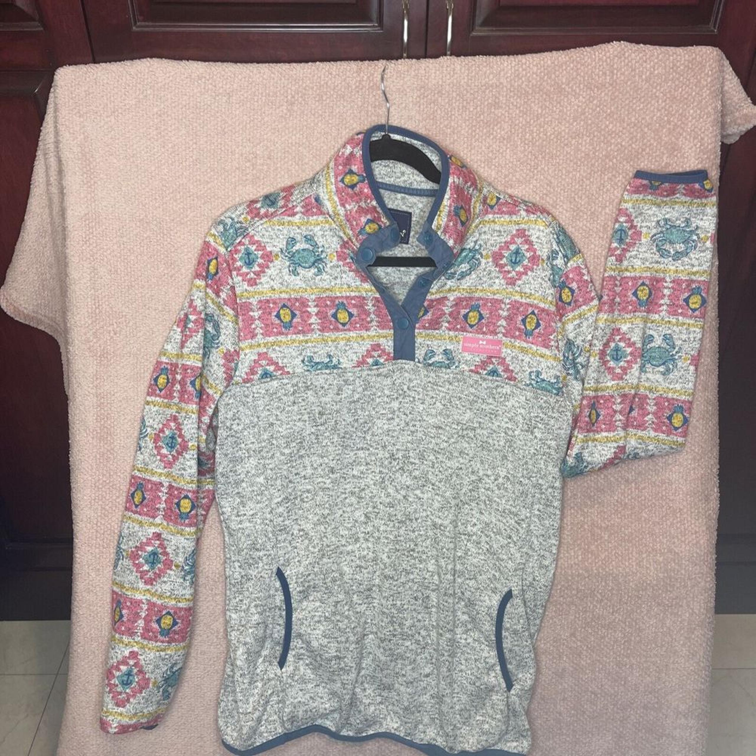 Simply Southern Women's Size L Pink & Blue Aztec Crab Beach Sweatshirt Pockets