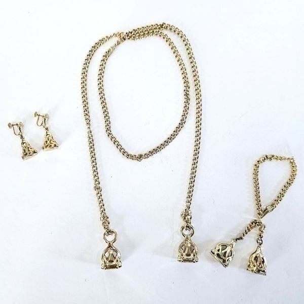 Vintage Emmons 50's Georgian Wax Seal Fob Necklace Lariat Bracelet Earring Set
