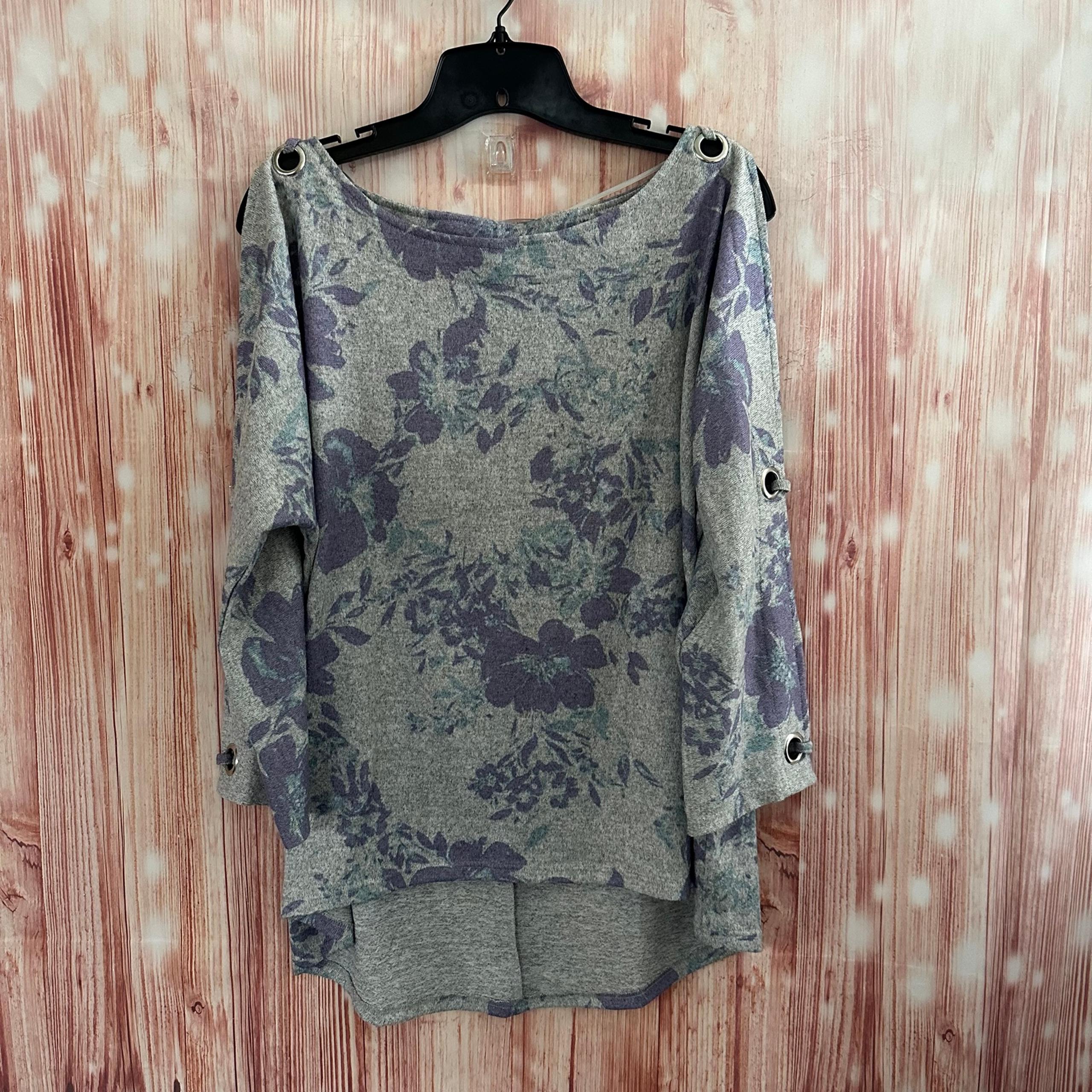 Cable & Gauge Gray Boatneck Purple Floral Grommet Split Sleeve Sweater