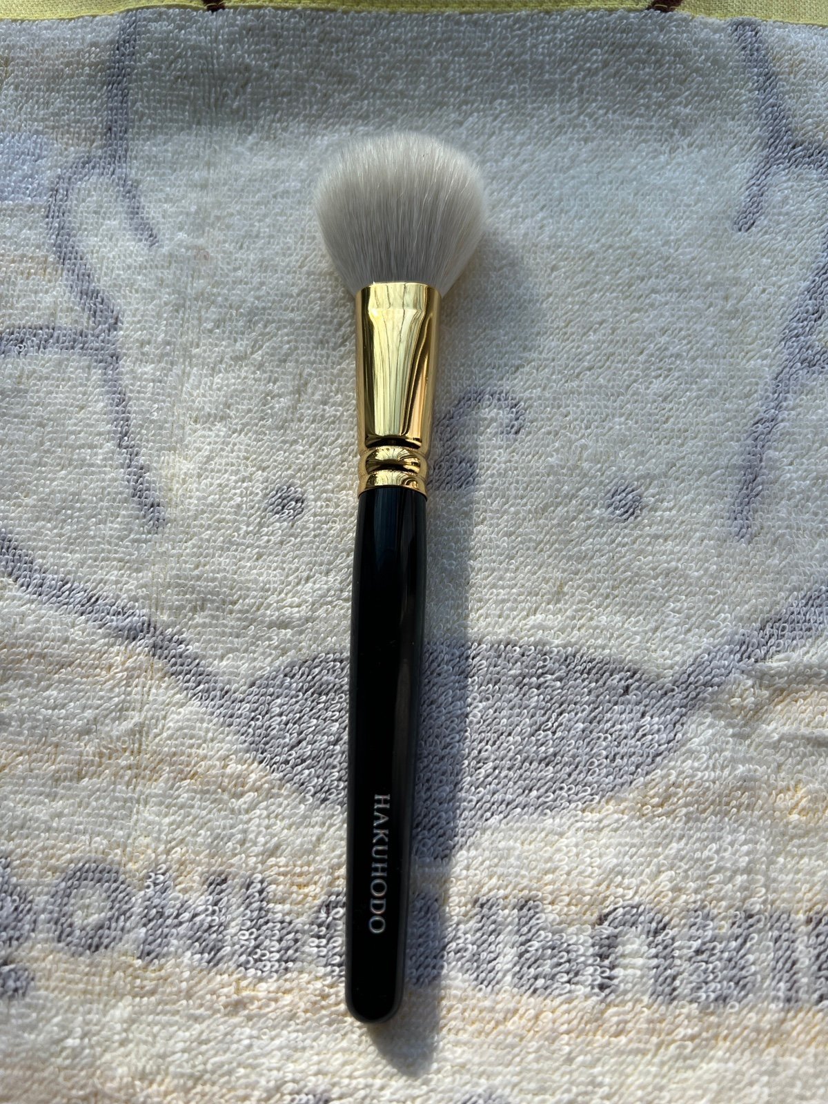 Hakuhodo s110 cheek brush