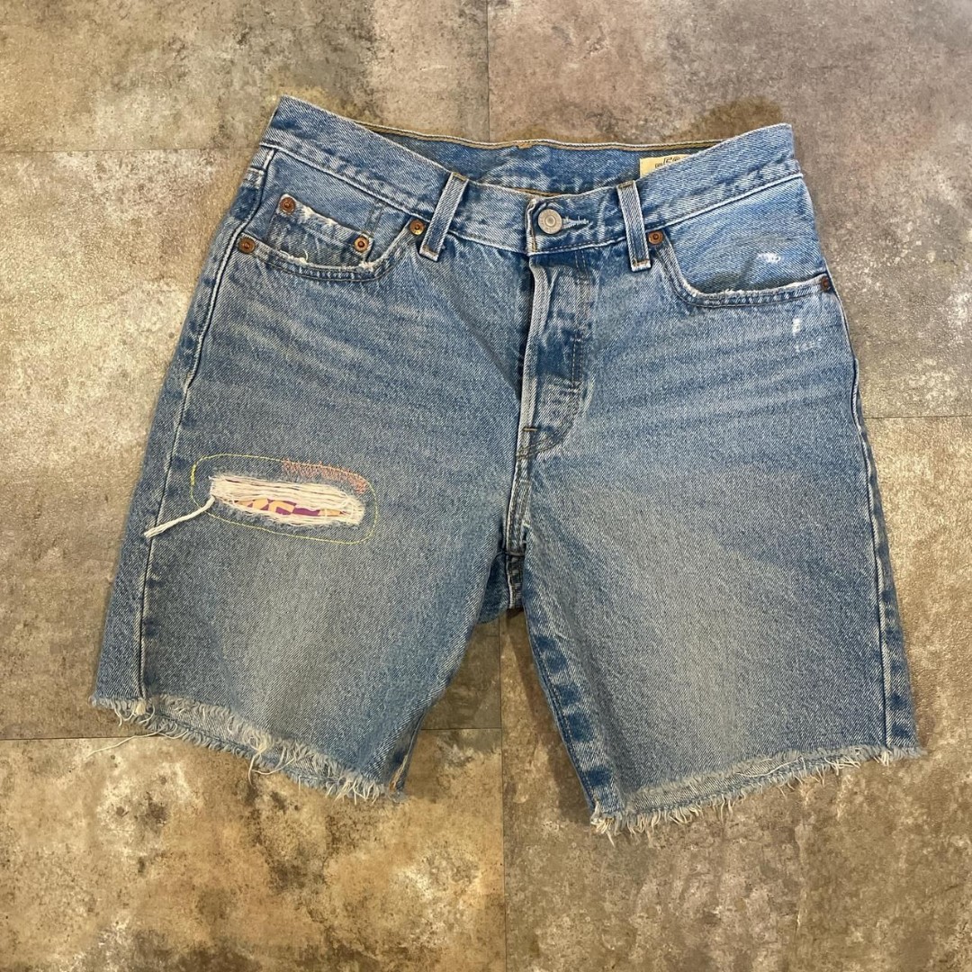 levi’s 501 ‘90s 150th anniversary rare jean shorts 27” mushroom embroidery