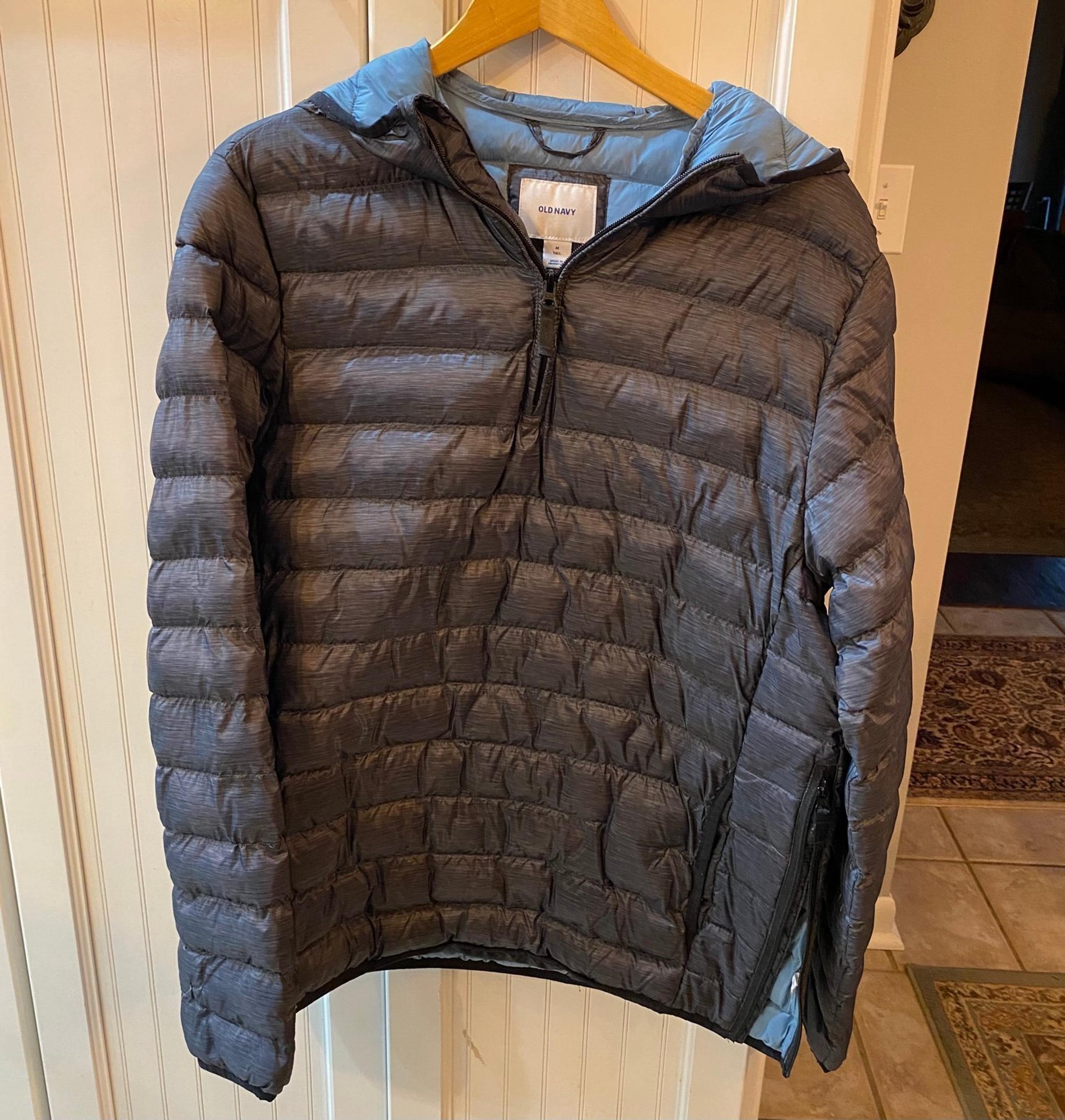 Old Navy Grey Packable Puffer — Men’s MT