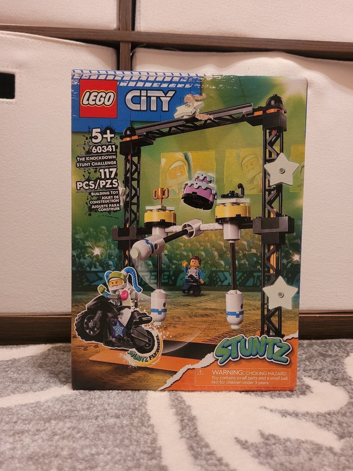 Lego City The Knockdown Stunt Challenge #60341