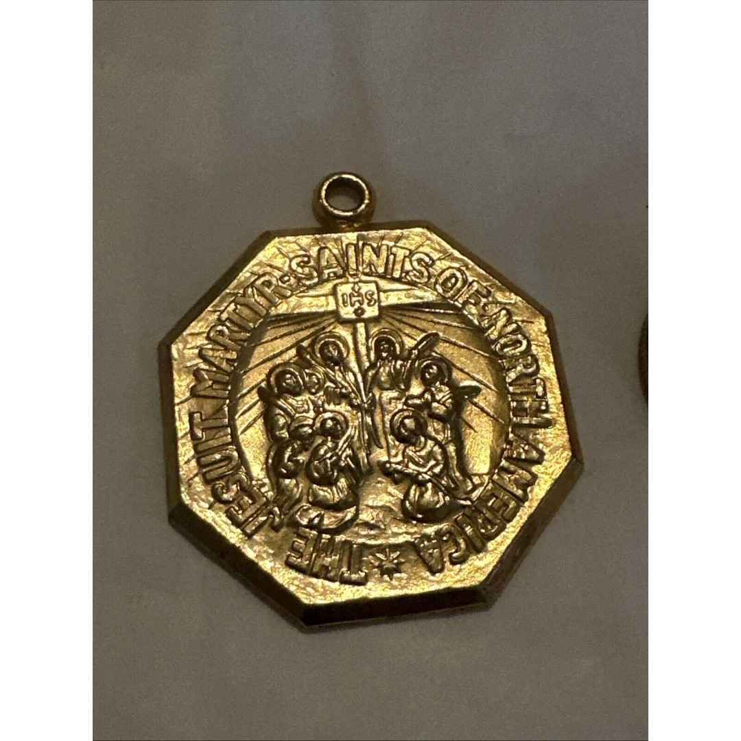 JESUIT MARTYR SAINTS NORTH AMERICA MEDAL Pendant AURIESVILLE NY COLISEUM VTG