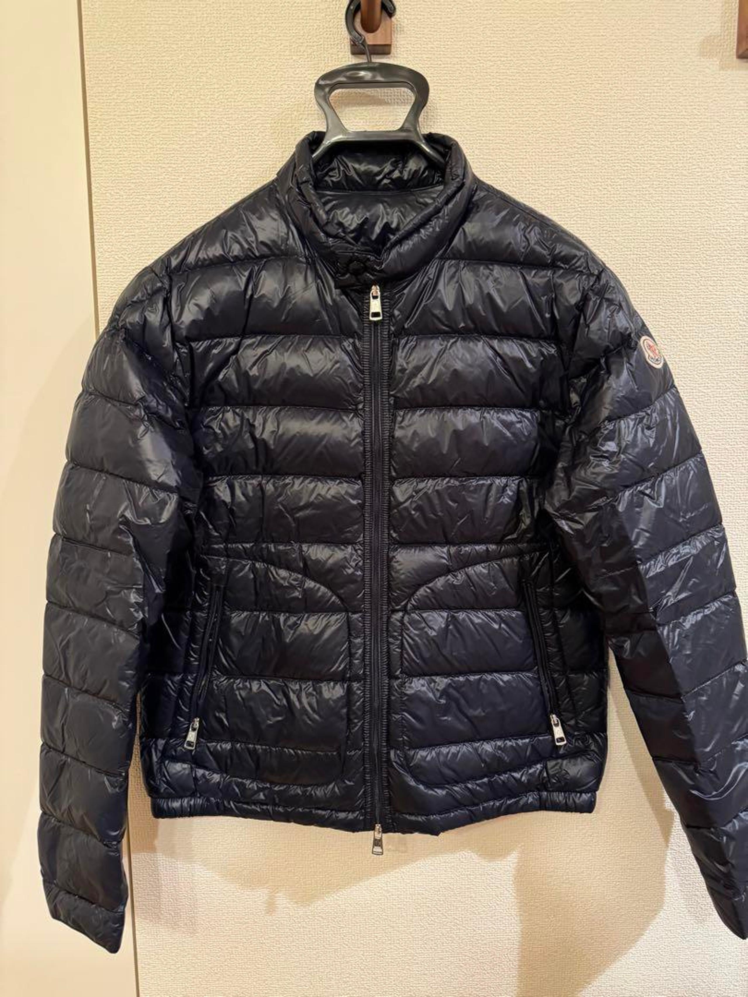 Excellent condition Moncler ACORUS size 2