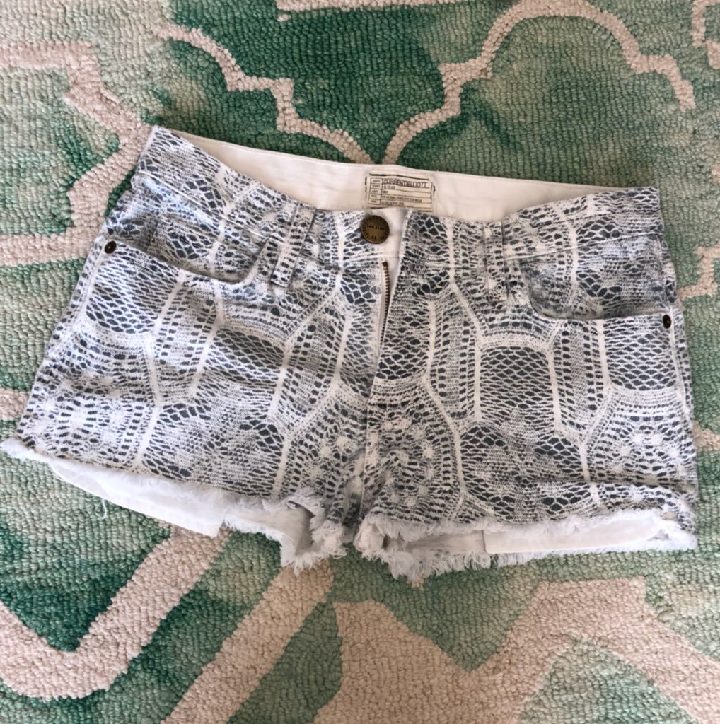 Current Elliott White Denim Shorts, 24